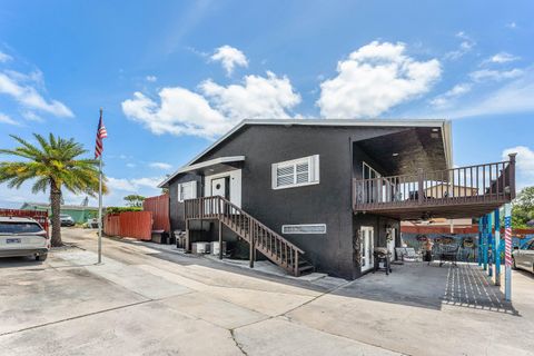 Property photo of 907 N A Street, Lake Worth Beach, FL 33460