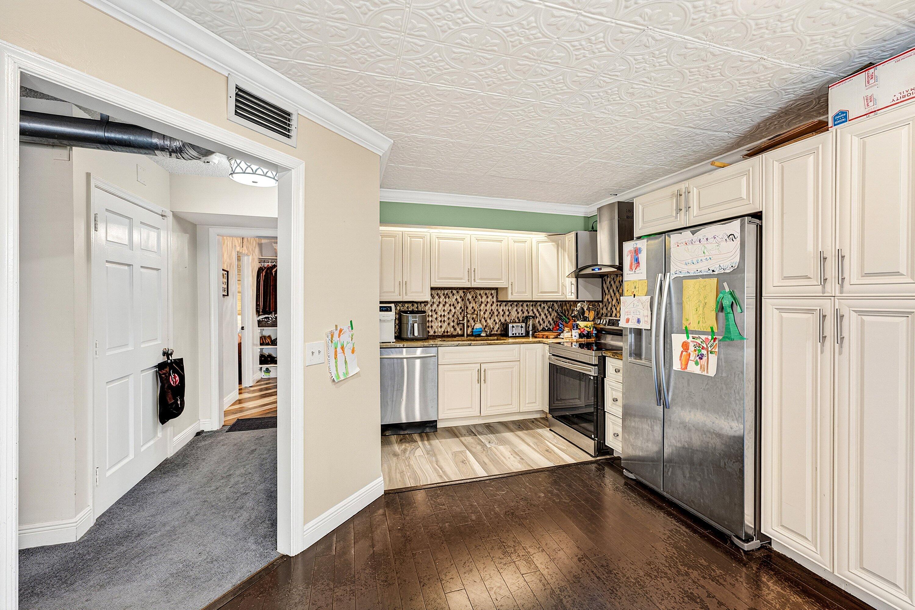 S/D OF 21-44-43, W 1/2 IN - Residential