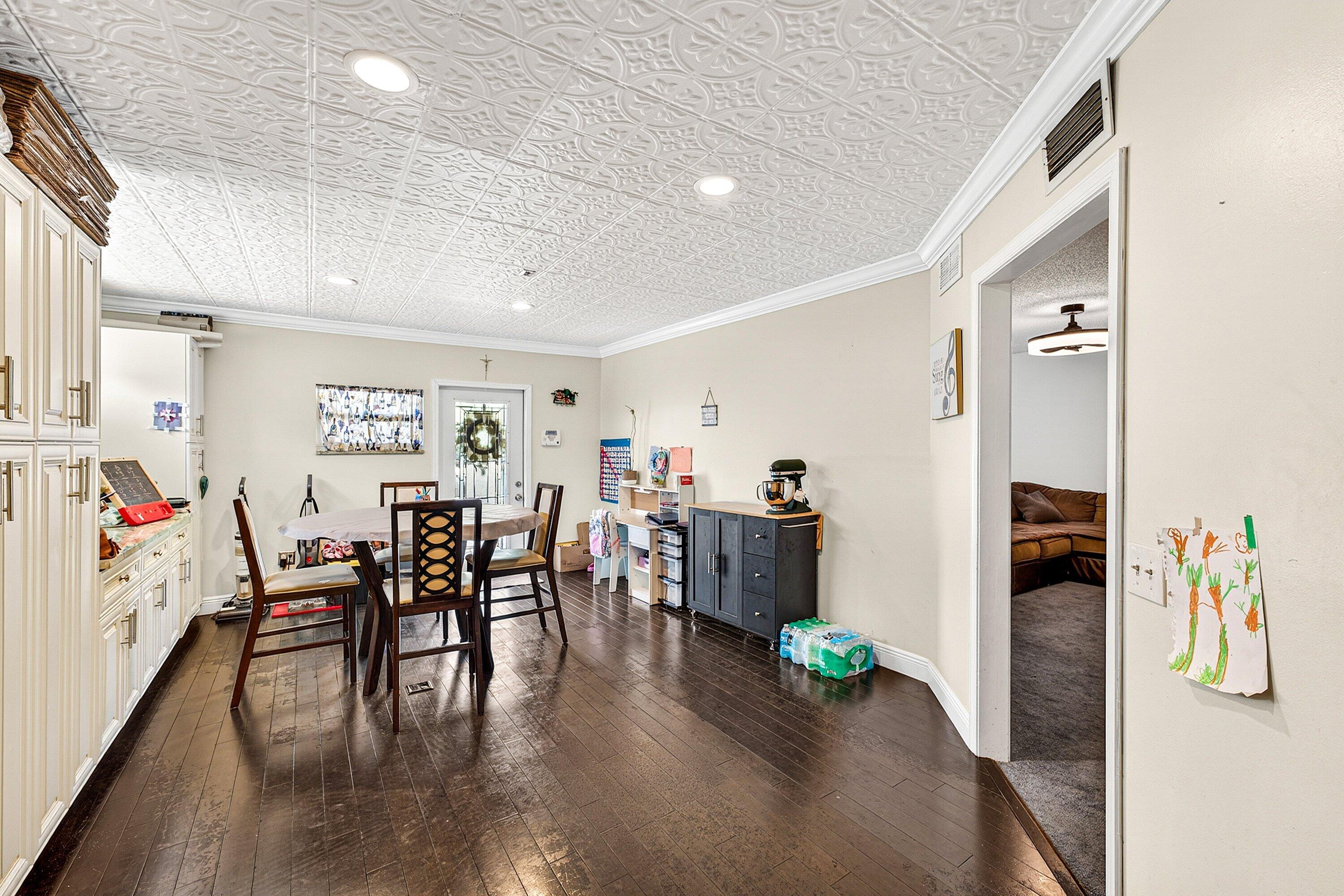 S/D OF 21-44-43, W 1/2 IN - Residential