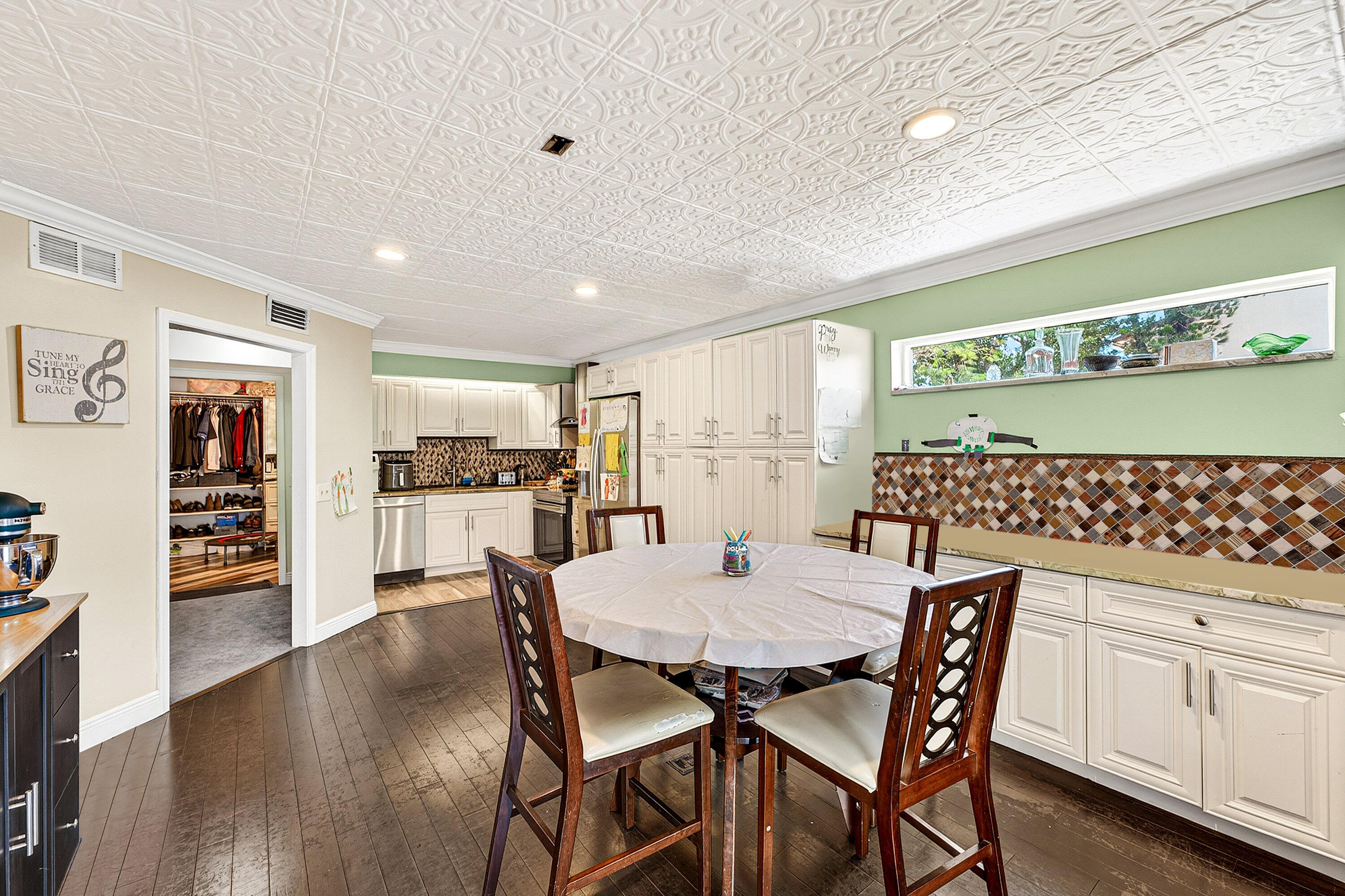 S/D OF 21-44-43, W 1/2 IN - Residential