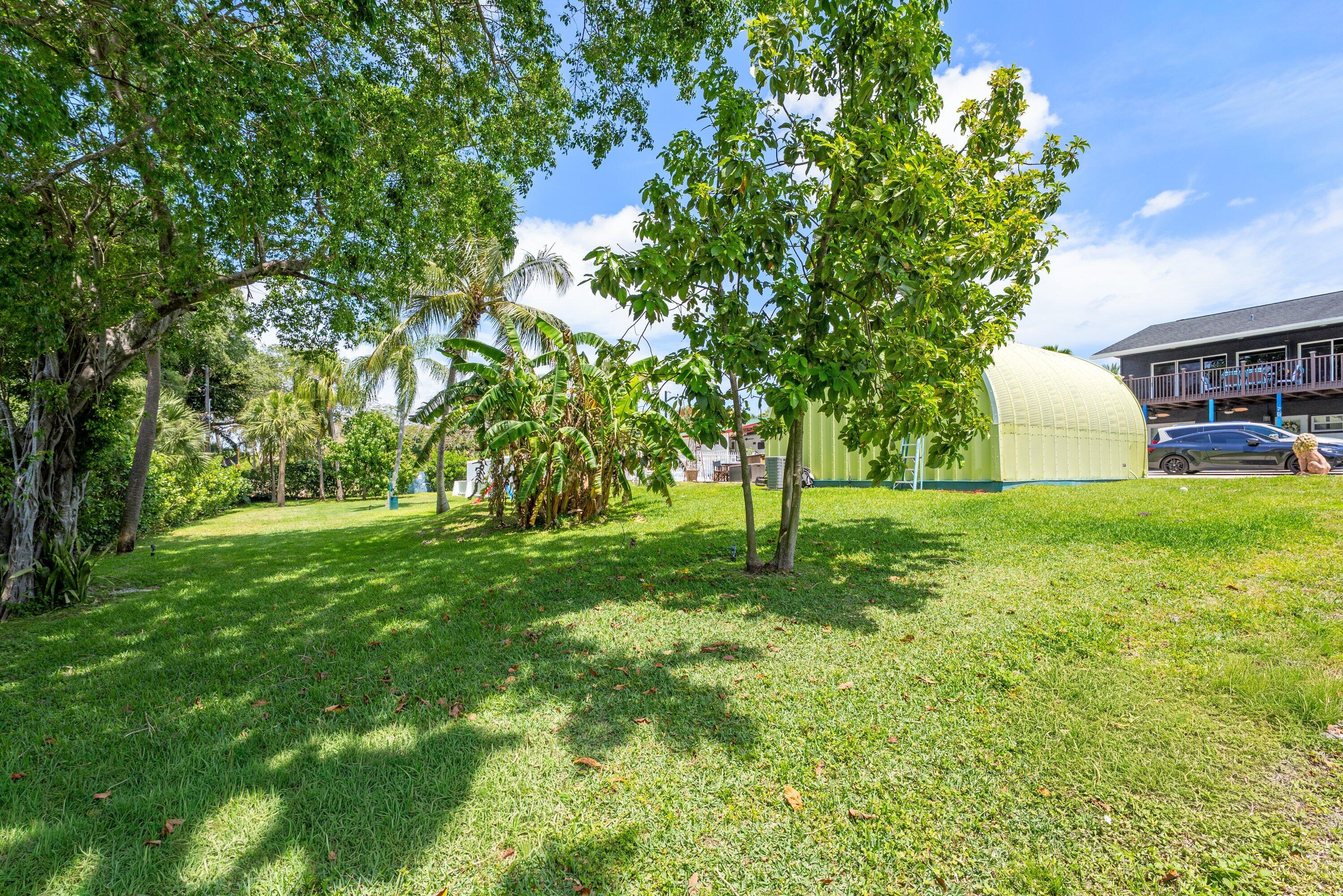 S/D OF 21-44-43, W 1/2 IN - Residential