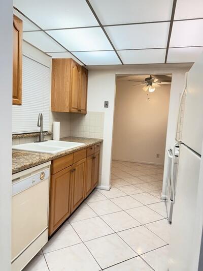 Century Village - GOLFS E - Residential Lease