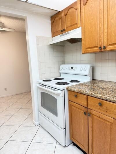 Century Village - GOLFS E - Residential Lease