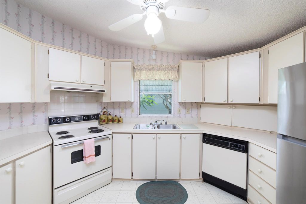 Photo of 8513 Redbay Court, Port Saint Lucie, FL 34952 (MLS # R11007379)