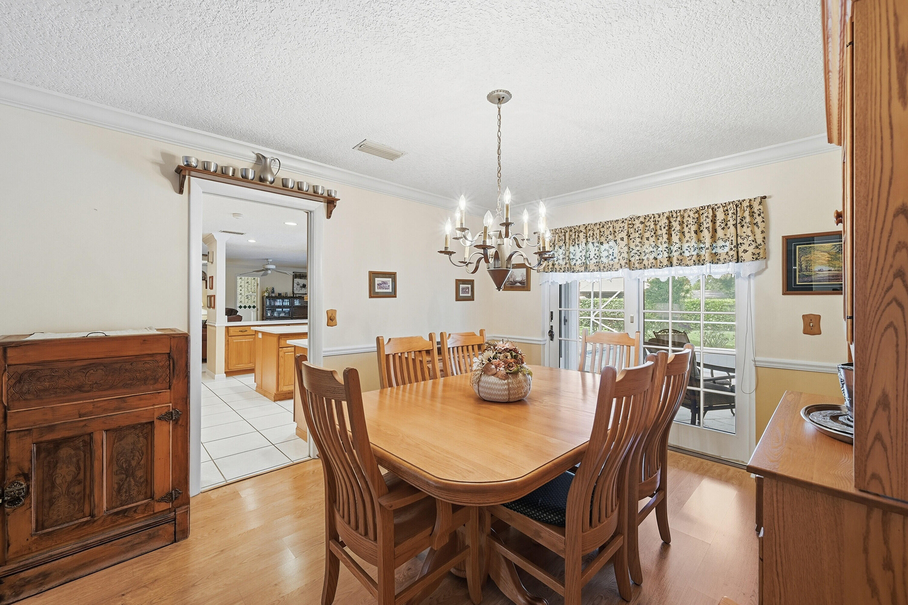 CORAL SPRINGS COUNTRY CLUB - Residential