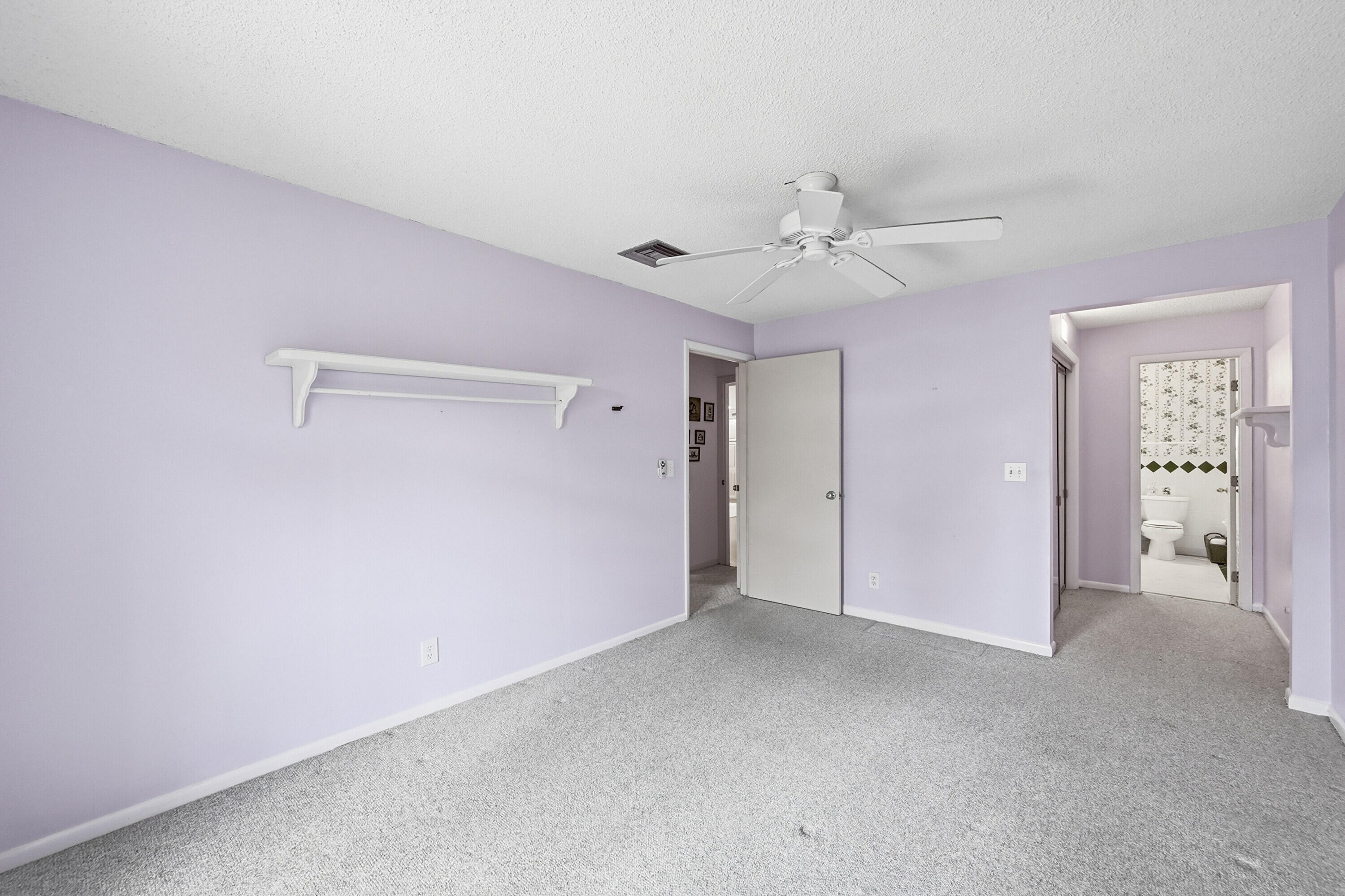 CORAL SPRINGS COUNTRY CLUB - Residential