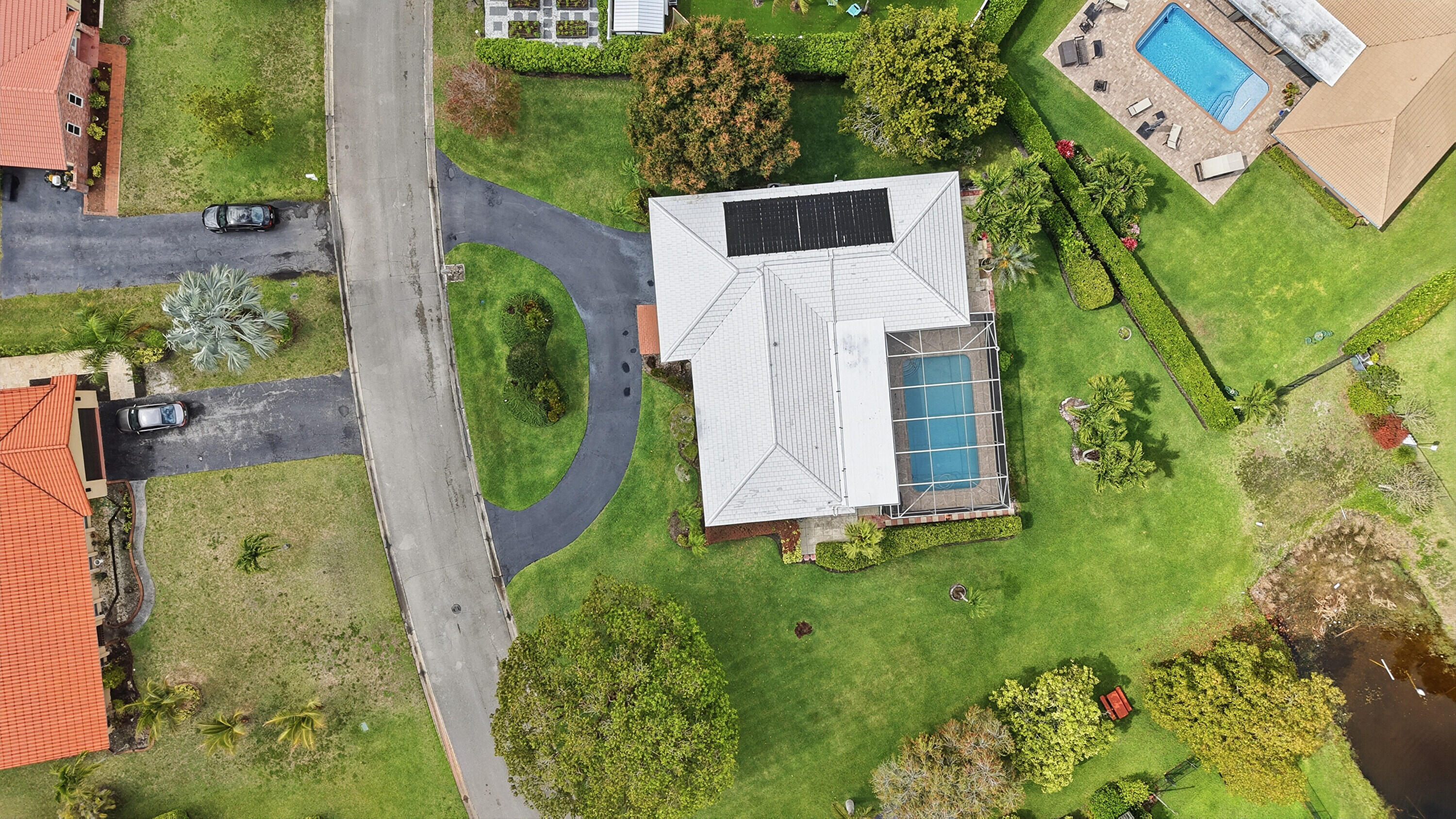 CORAL SPRINGS COUNTRY CLUB - Residential