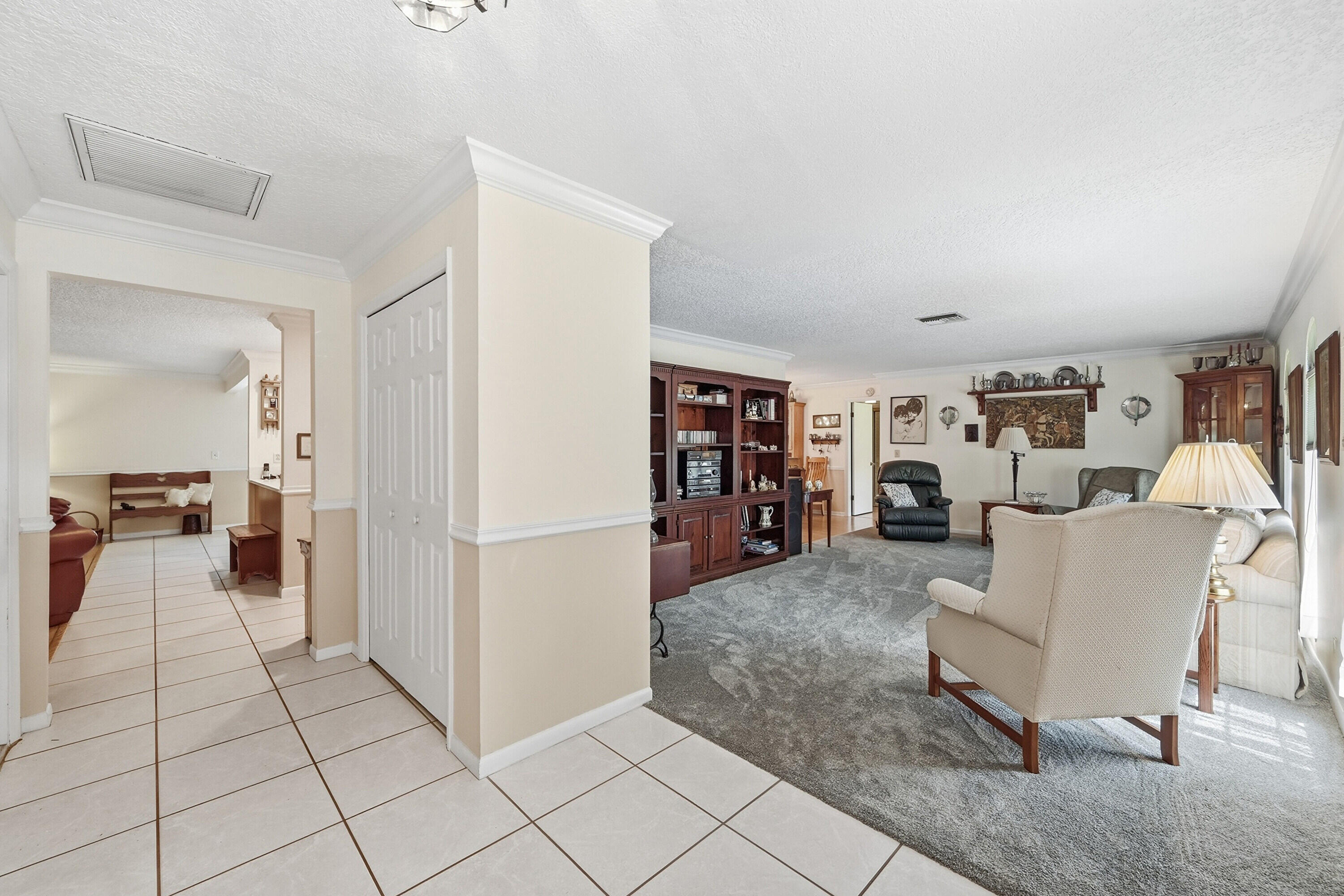 CORAL SPRINGS COUNTRY CLUB - Residential
