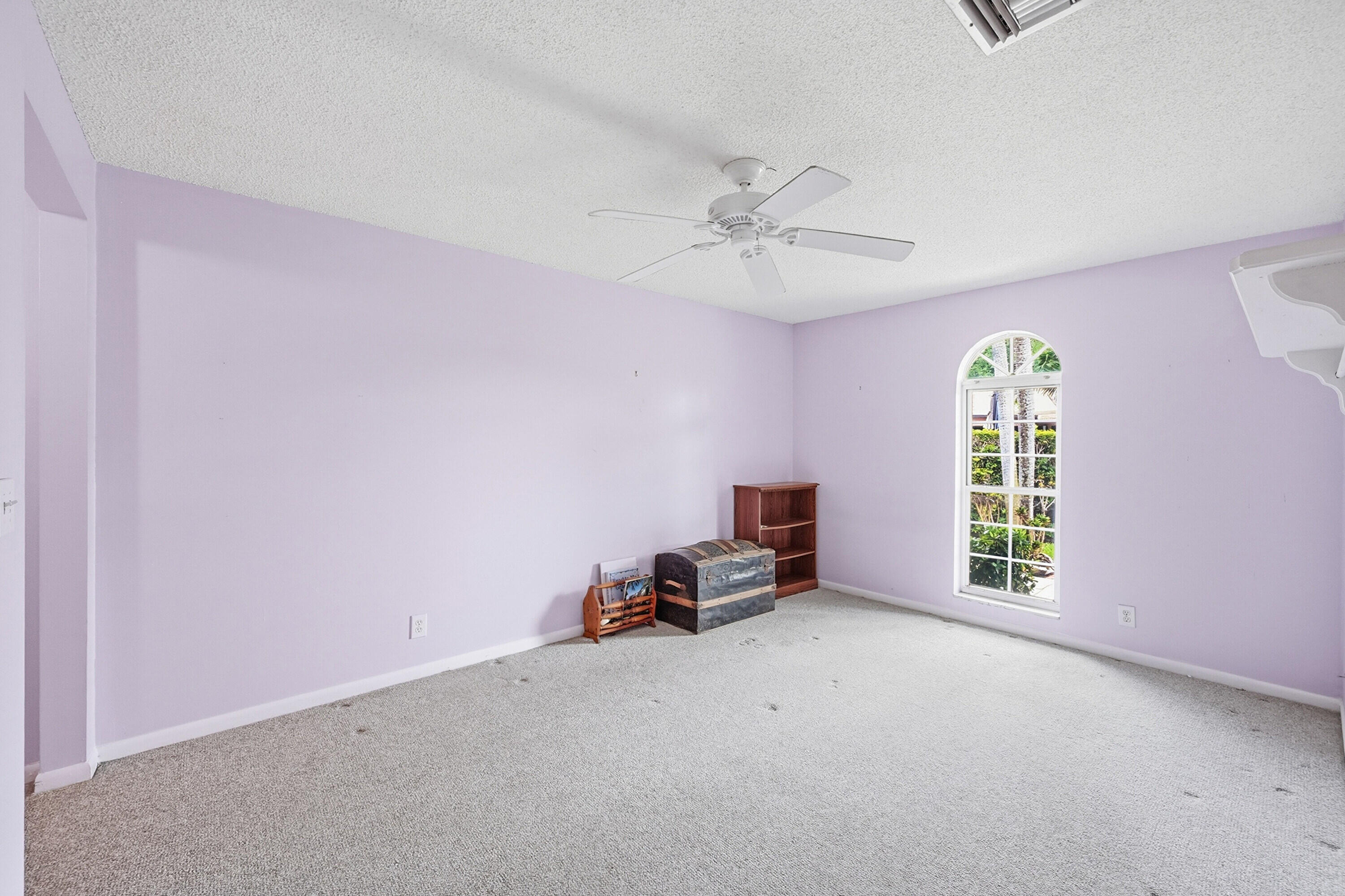 CORAL SPRINGS COUNTRY CLUB - Residential