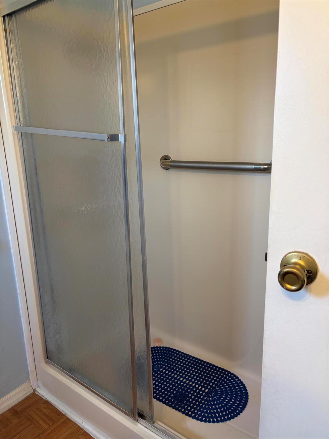 TROPICAL ISLES - Residential