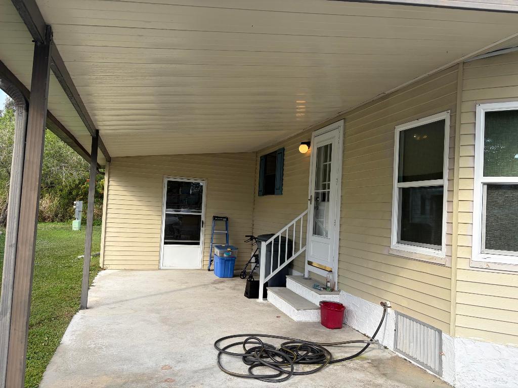 TROPICAL ISLES - Residential