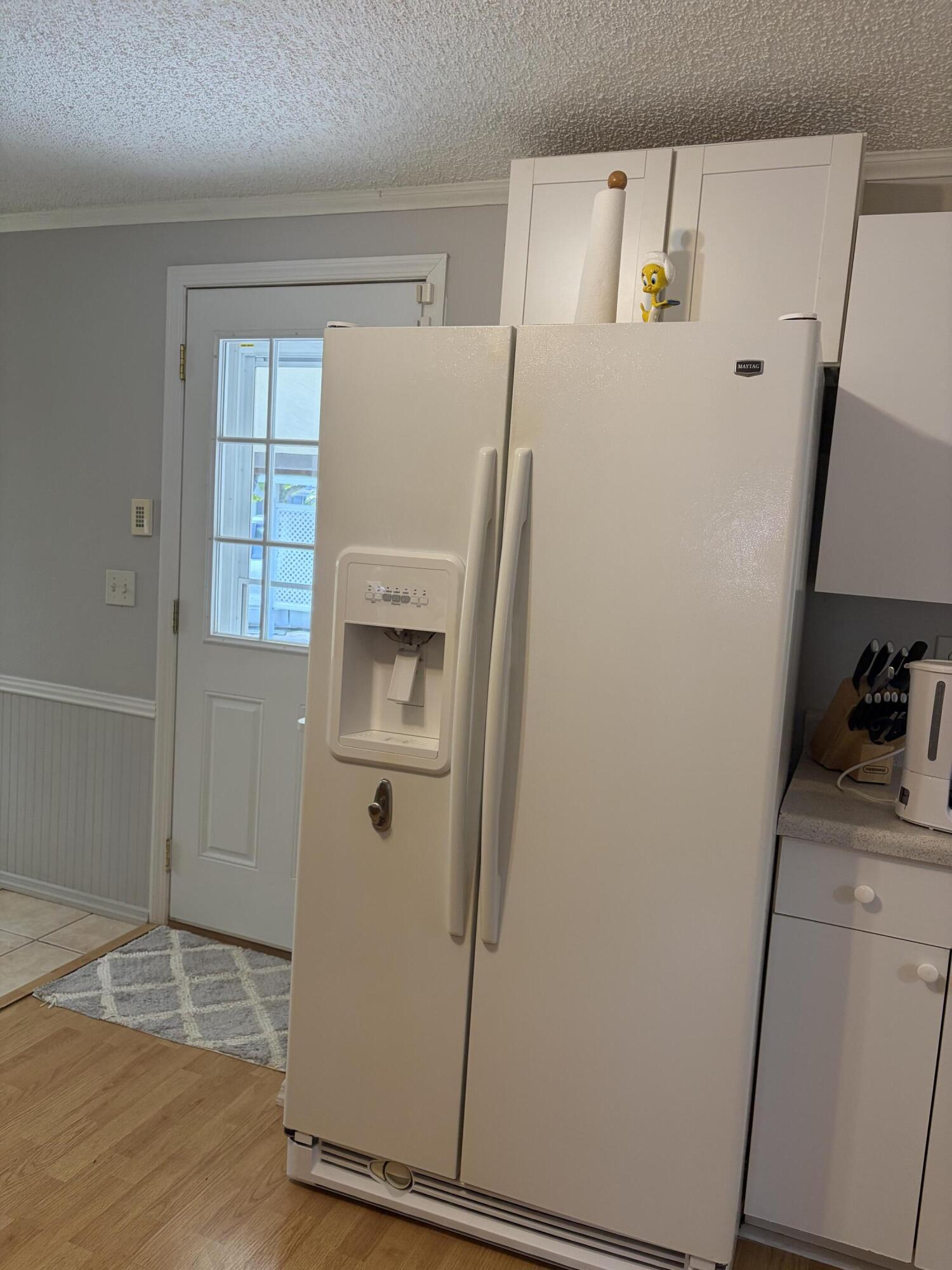 TROPICAL ISLES - Residential