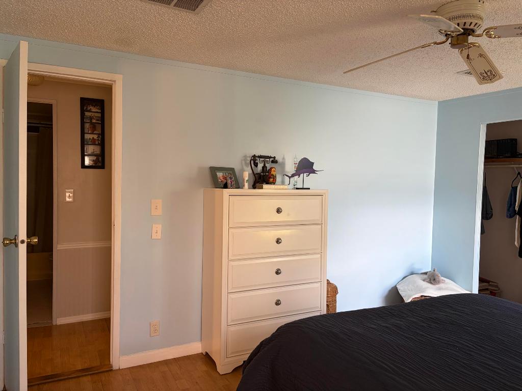 TROPICAL ISLES - Residential