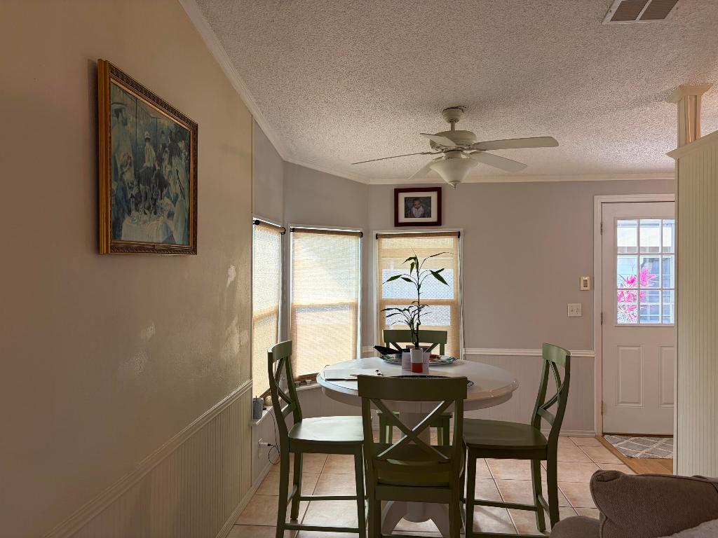 TROPICAL ISLES - Residential