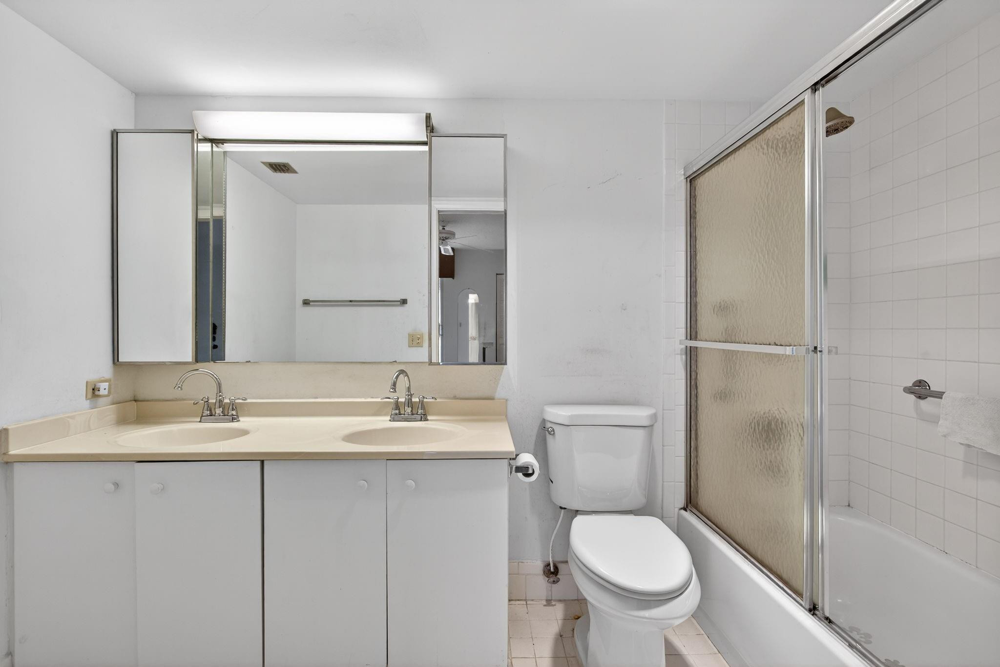 WYNMOOR VILLAGE - Residential