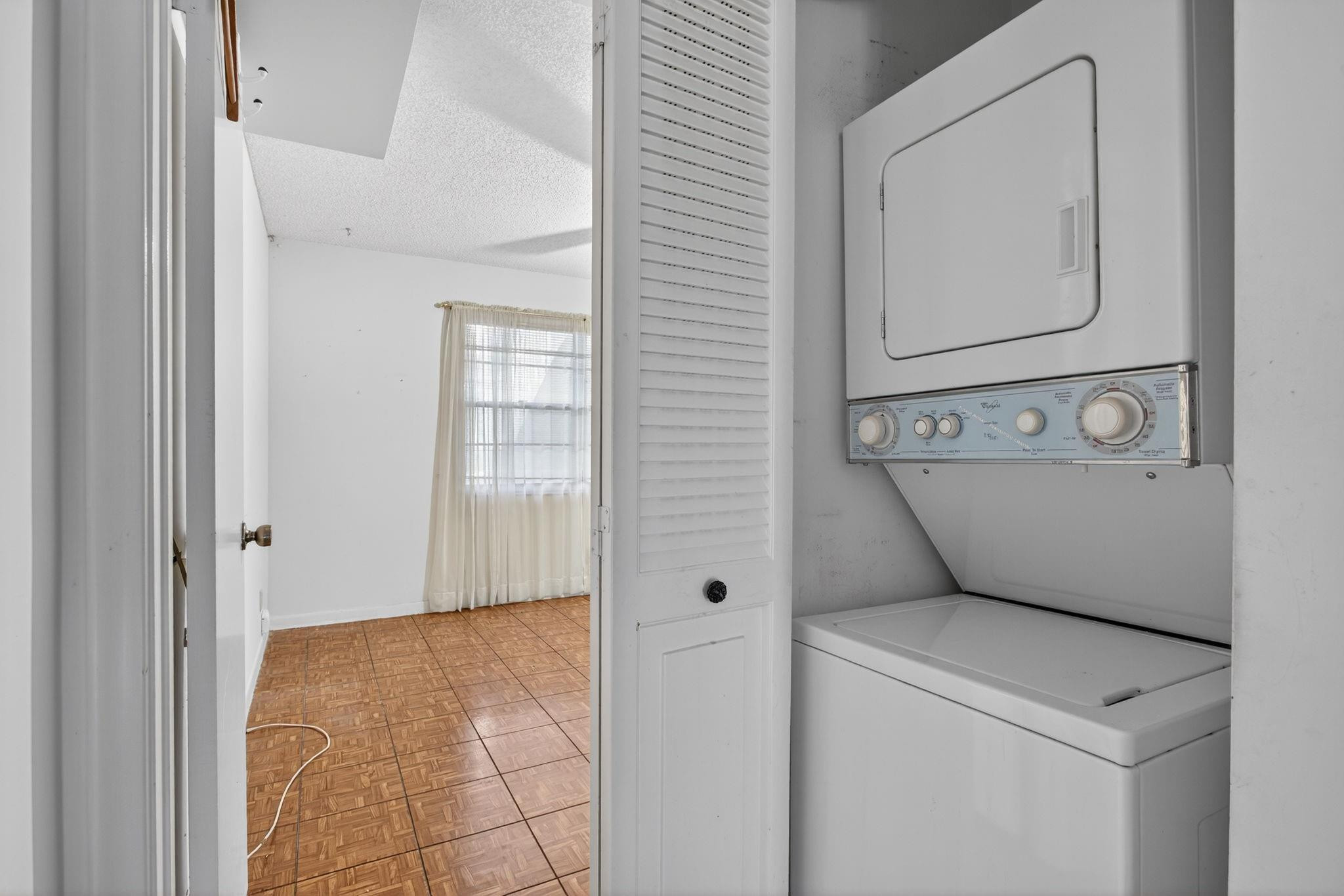 WYNMOOR VILLAGE - Residential