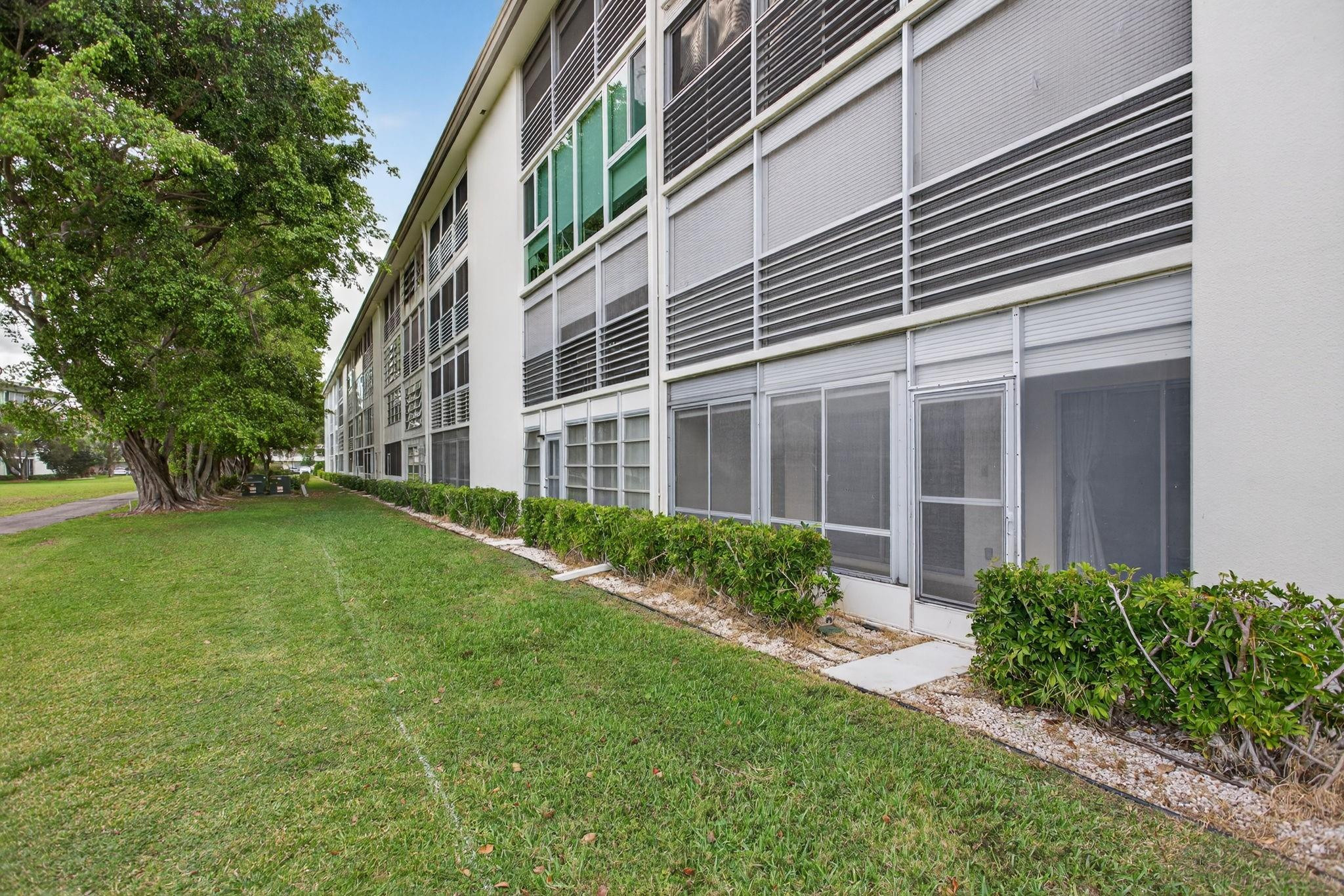 WYNMOOR VILLAGE - Residential