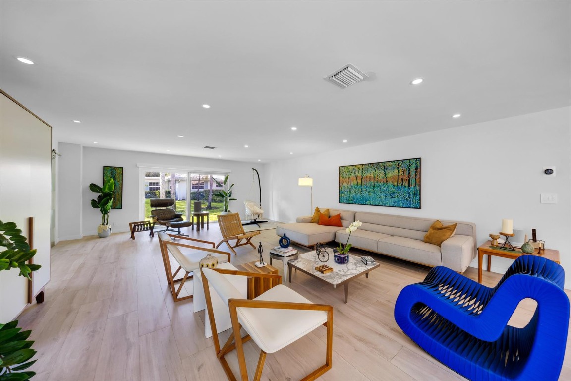 902 Cypress Grove Drive 902