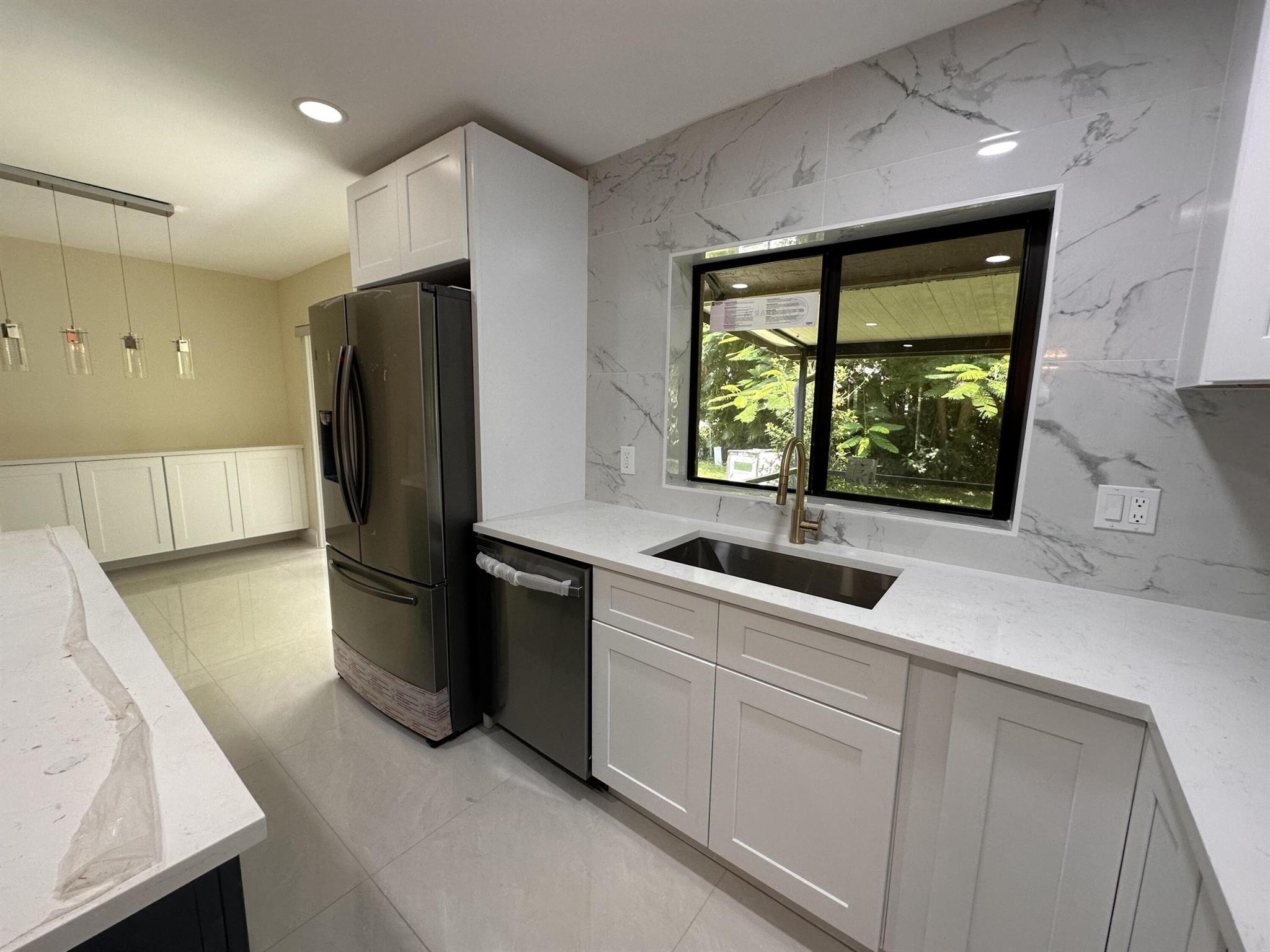 View photos, virtual tours, details... 5325 Havasu Court