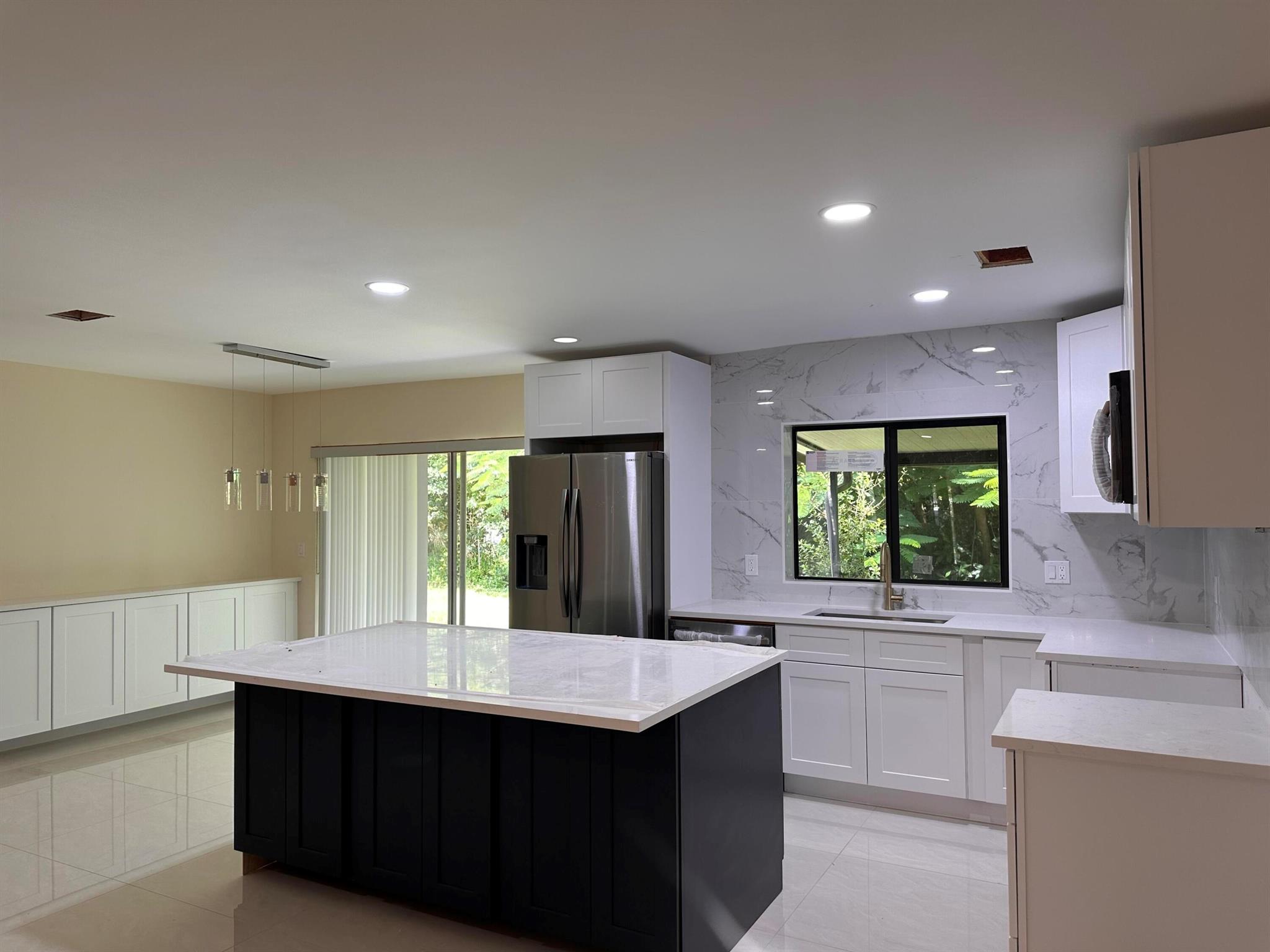 View photos, virtual tours, details... 5325 Havasu Court
