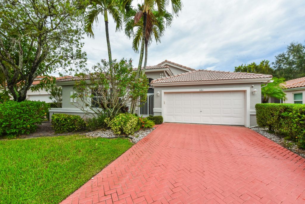 Photo of 6411 Tiara Drive, Boynton Beach, FL 33437 (MLS # R10924756)