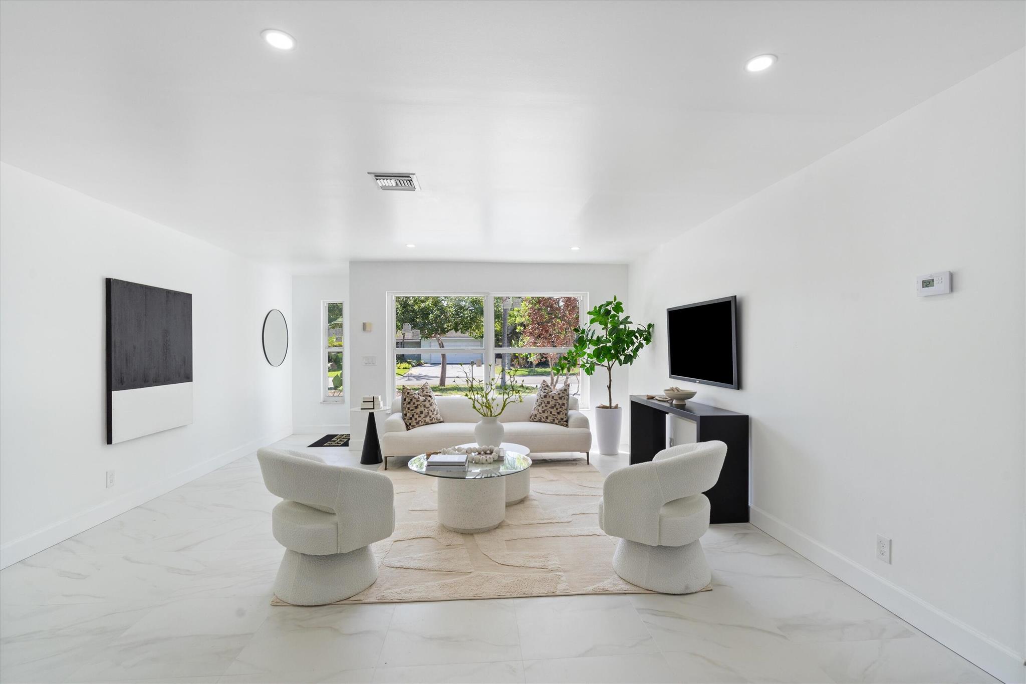 635 Kingbird Circle