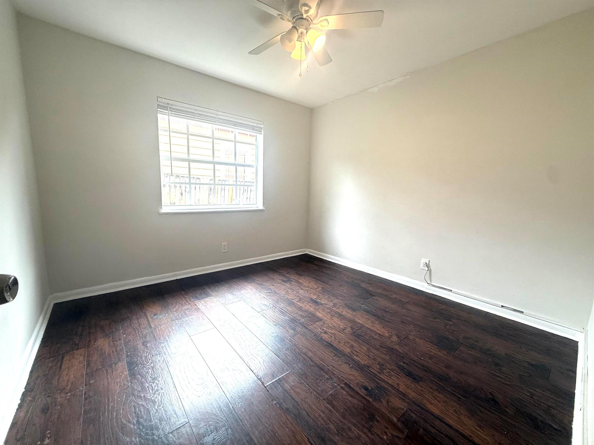 LAKE WORTH TOWN OF - Residential Lease