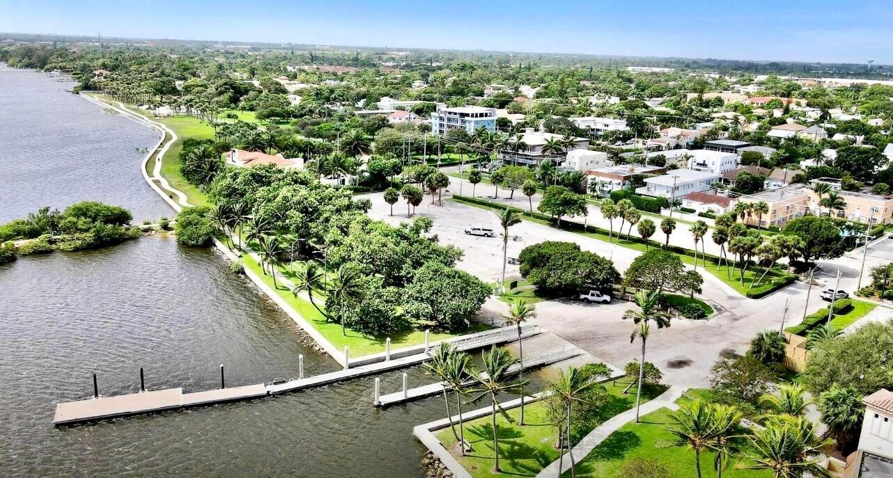 LAKE WORTH TOWN OF - Residential Lease