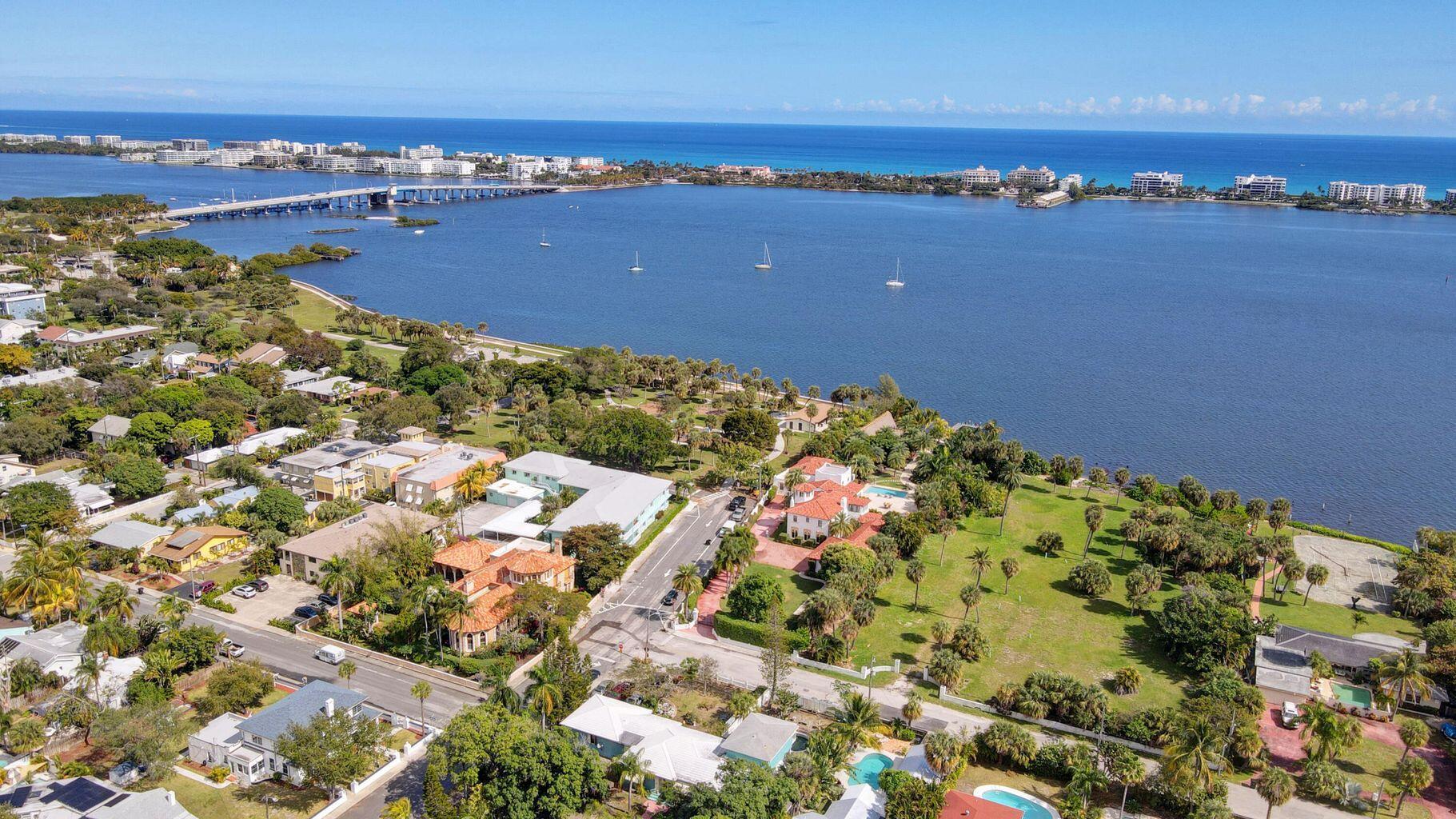 LAKE WORTH TOWN OF - Residential Lease