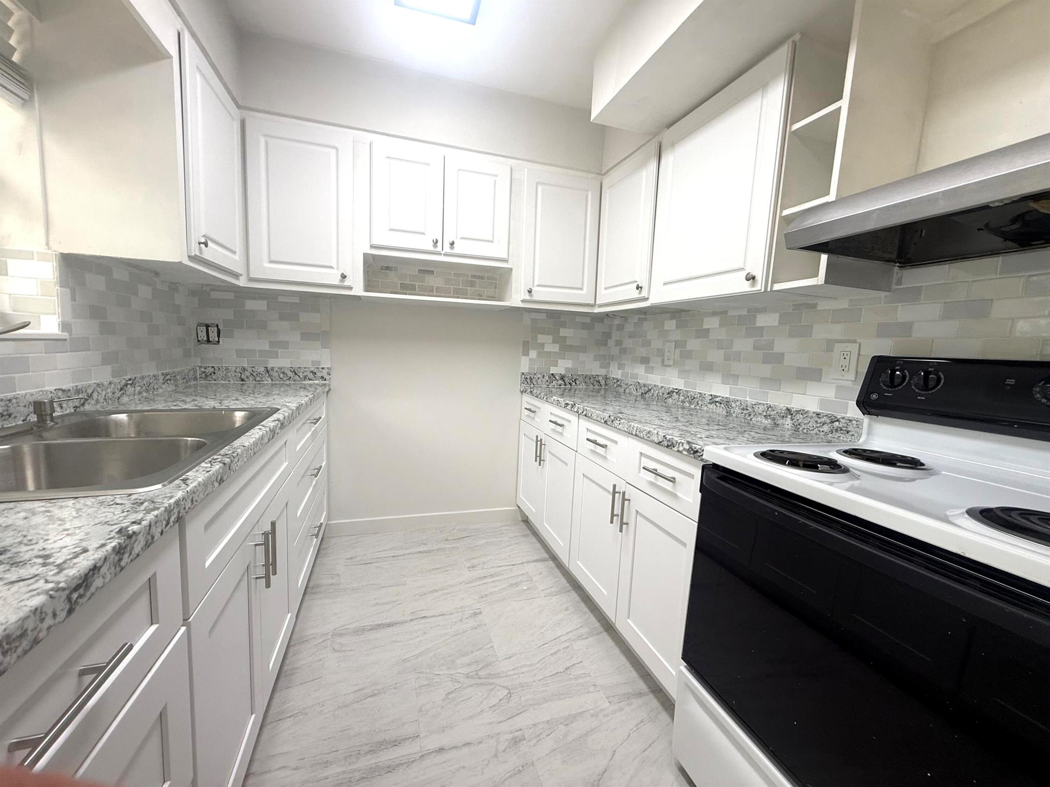 LAKE WORTH TOWN OF - Residential Lease