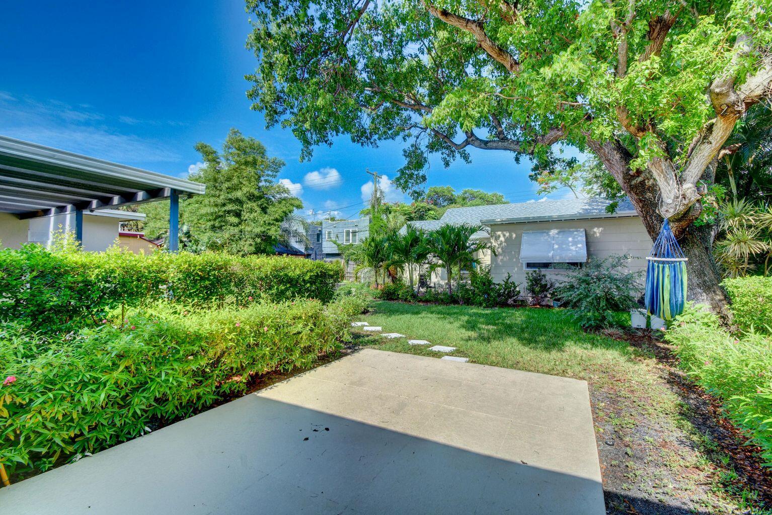 LAKE WORTH TOWN OF - Residential Lease