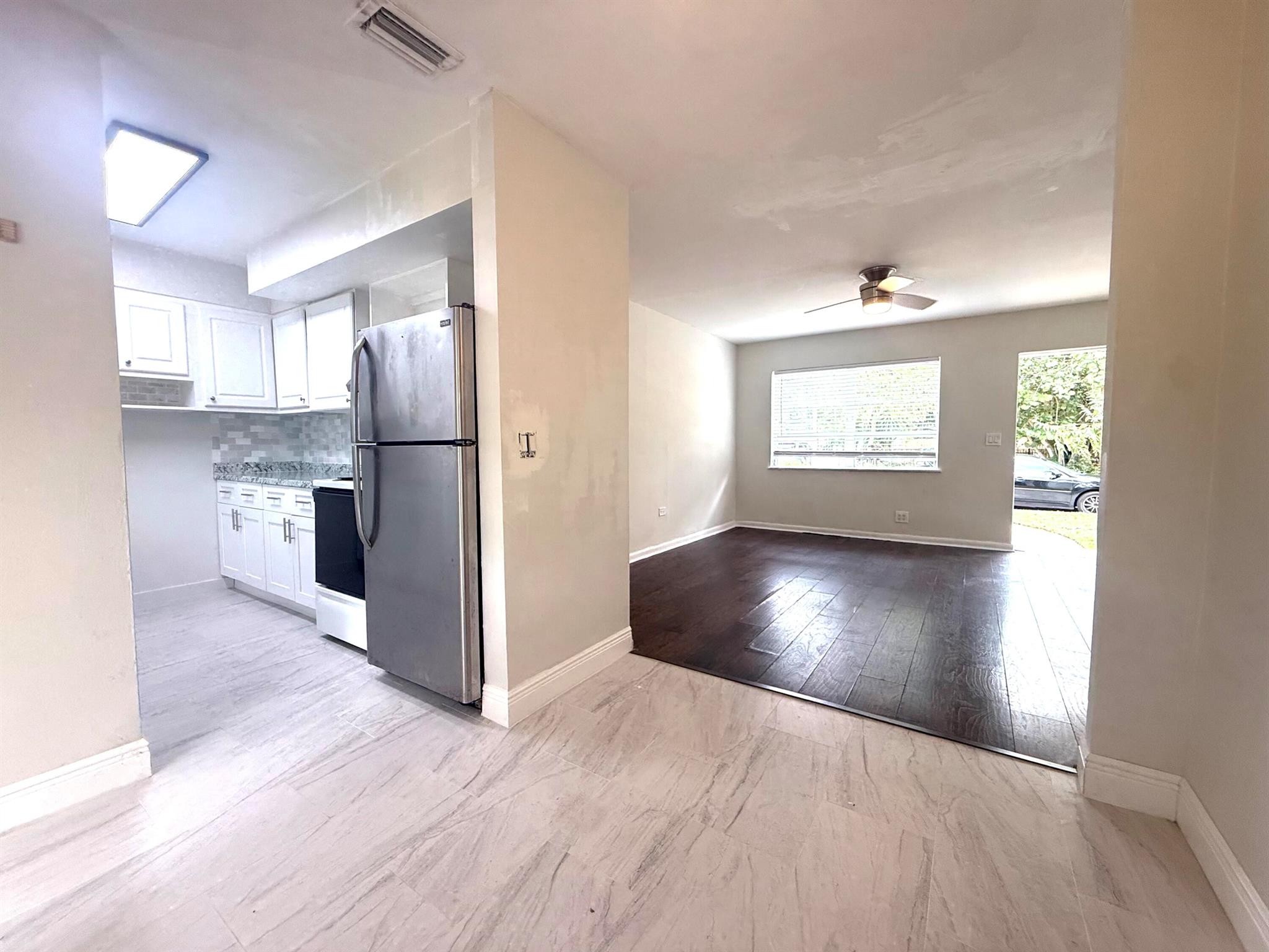 LAKE WORTH TOWN OF - Residential Lease