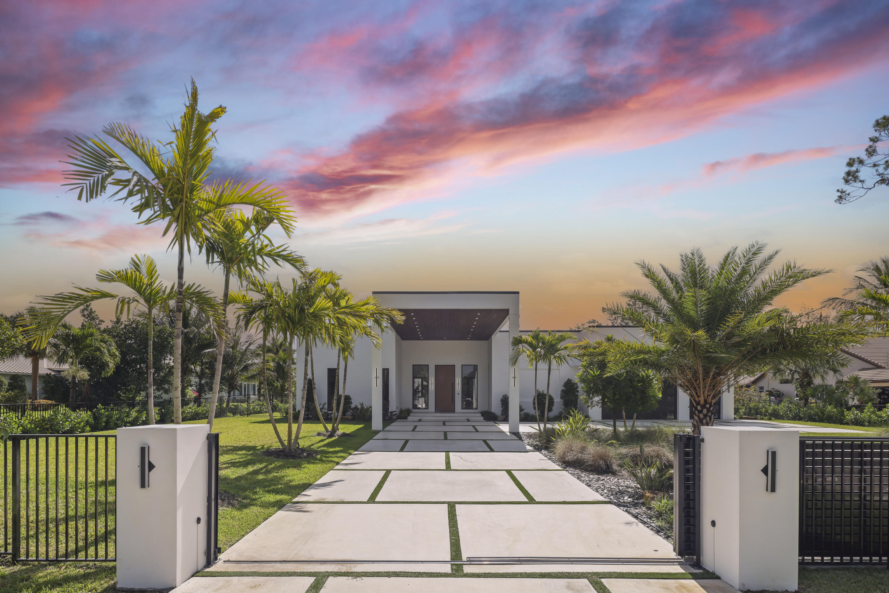 PINE TREE ESTATES - Residential