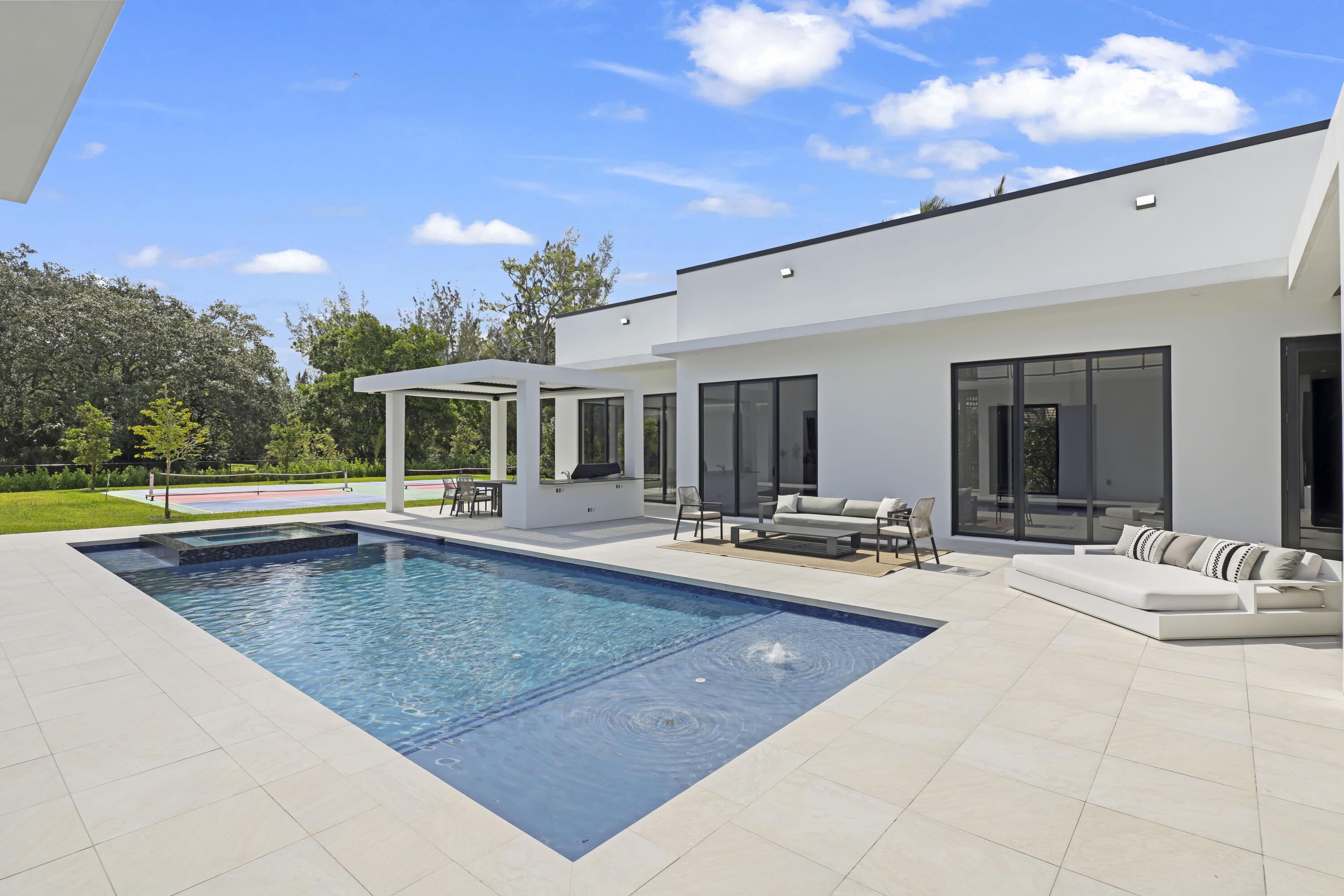 PINE TREE ESTATES - Residential