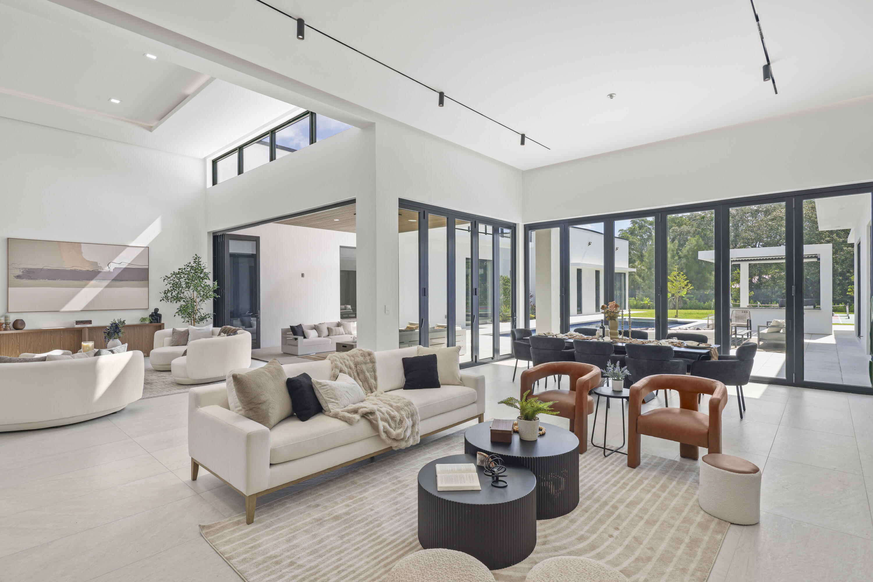 PINE TREE ESTATES - Residential