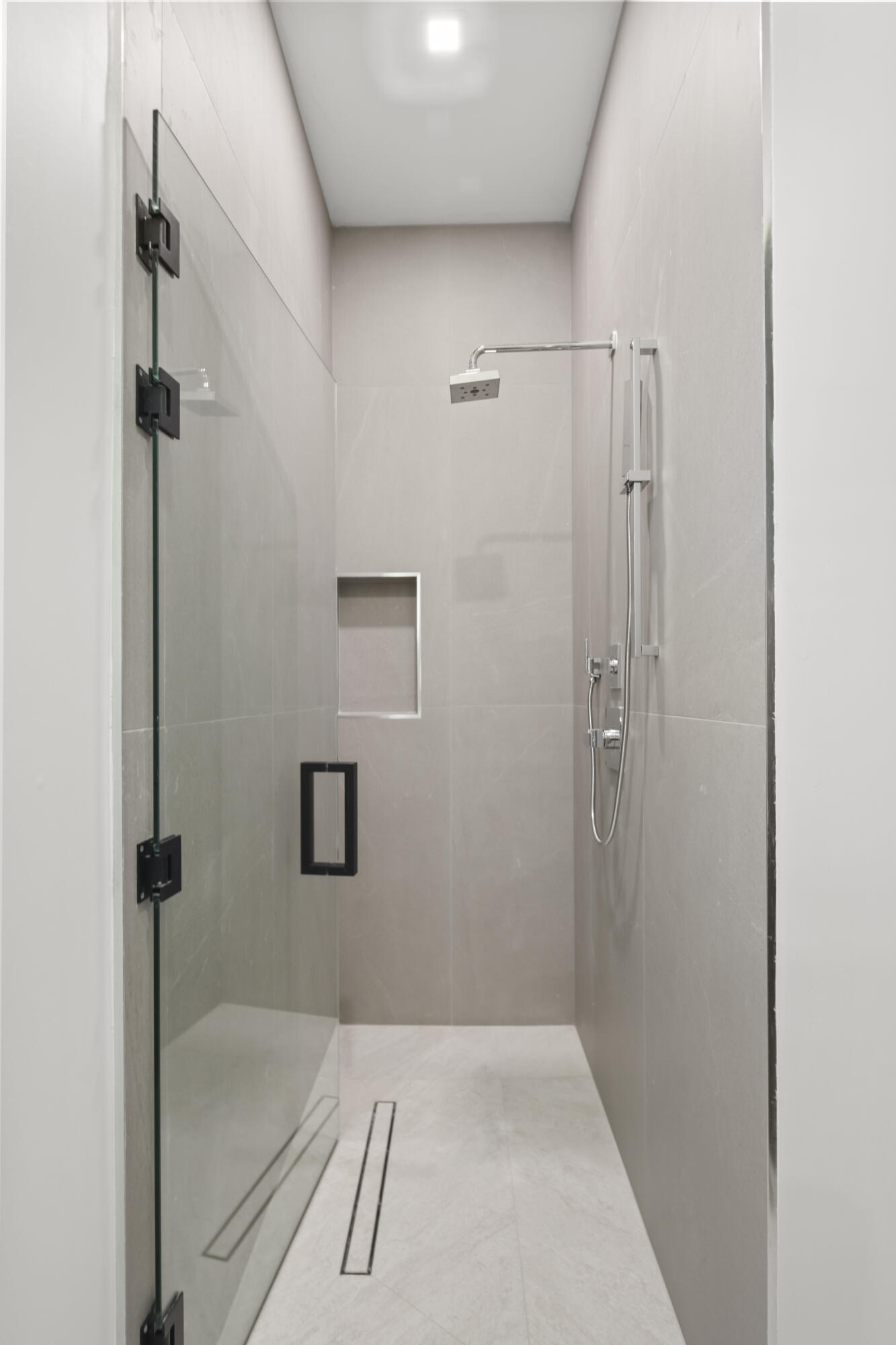 PINE TREE ESTATES - Residential