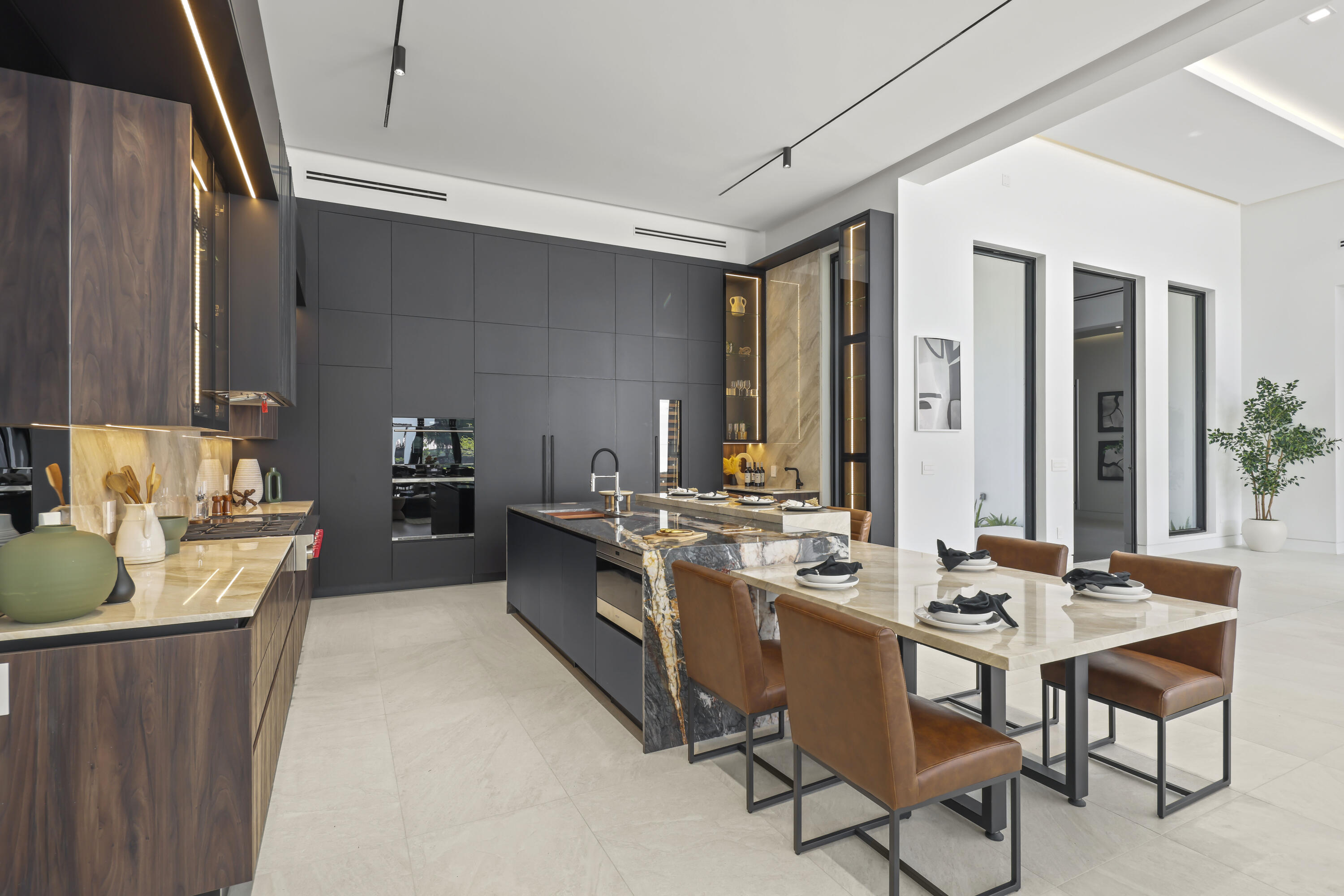 PINE TREE ESTATES - Residential