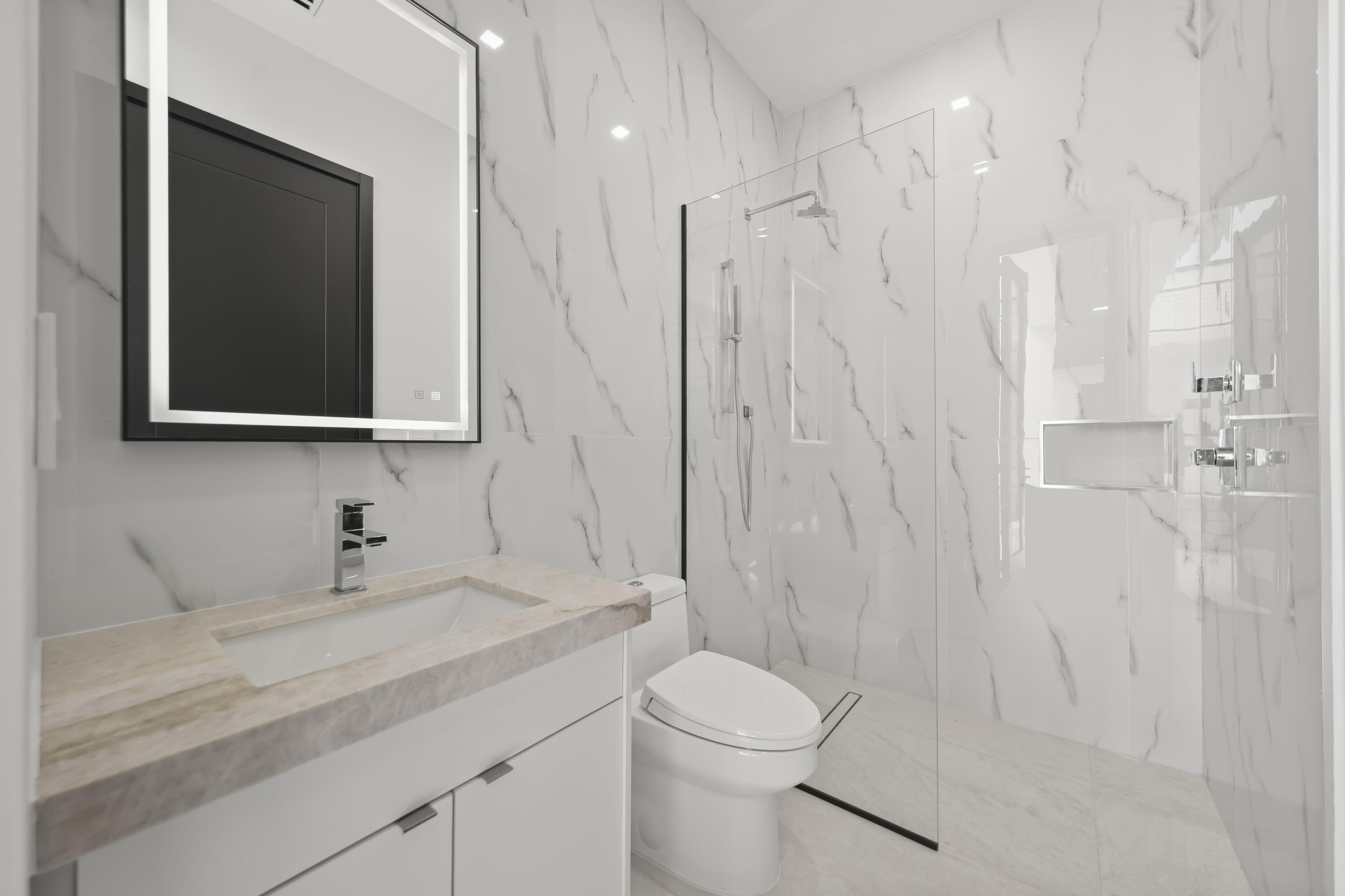 PINE TREE ESTATES - Residential