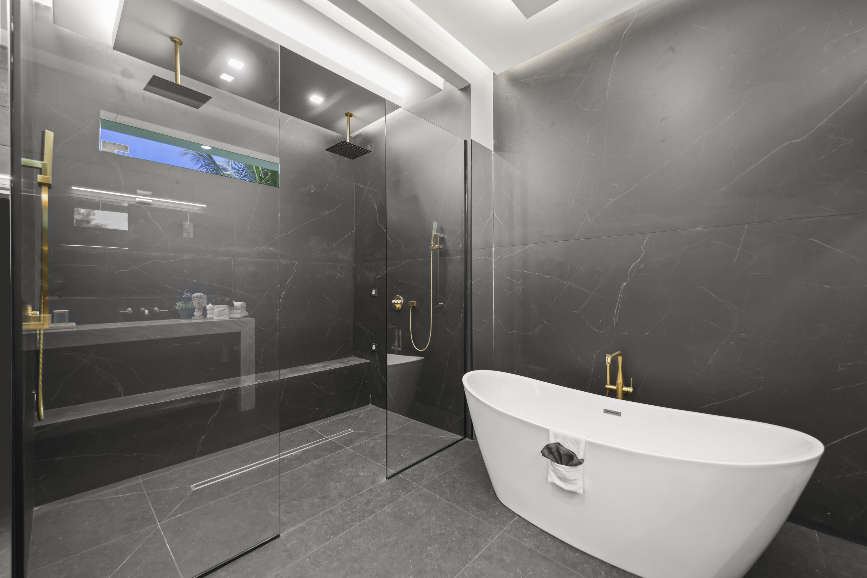 PINE TREE ESTATES - Residential