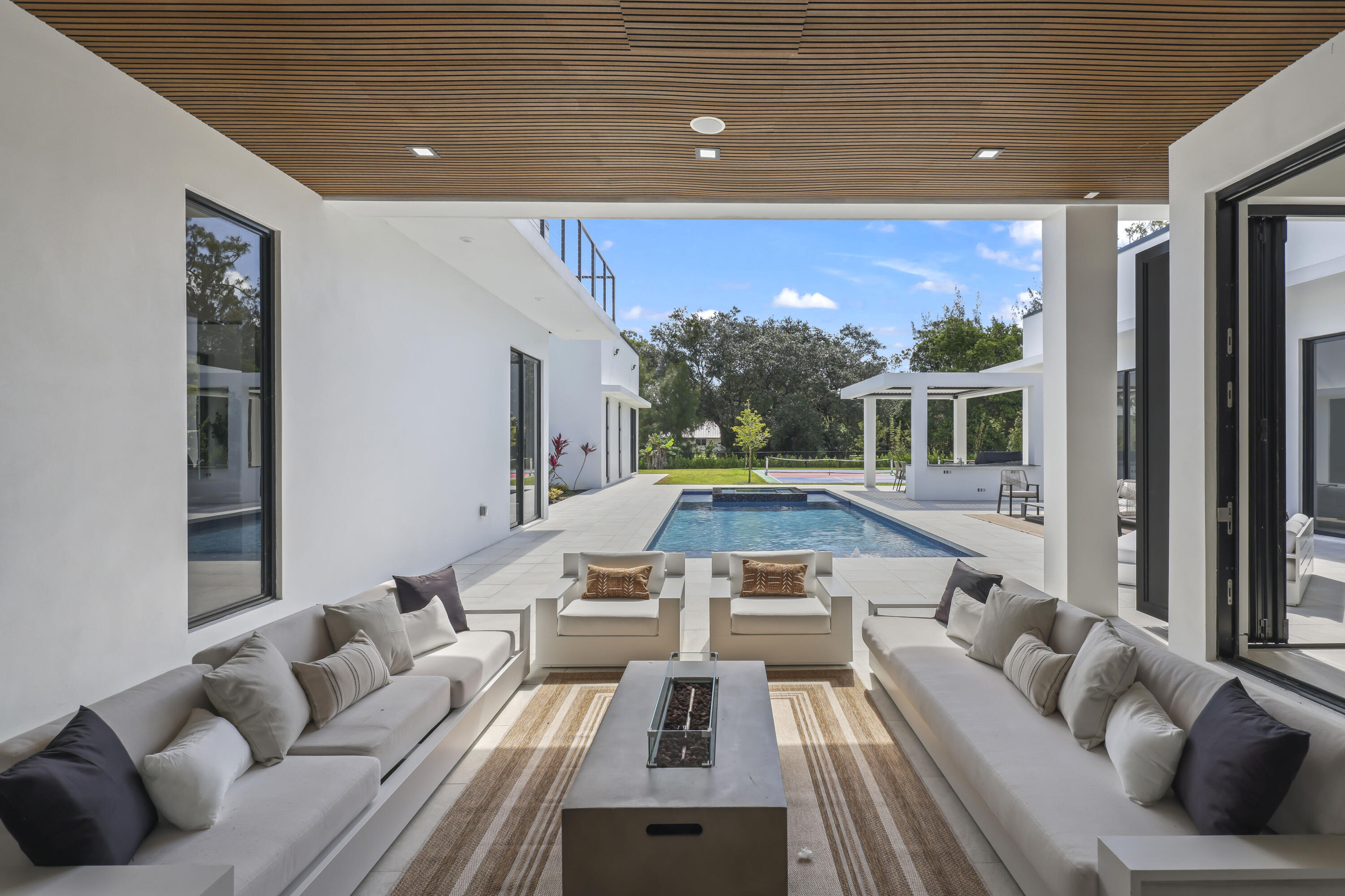 PINE TREE ESTATES - Residential