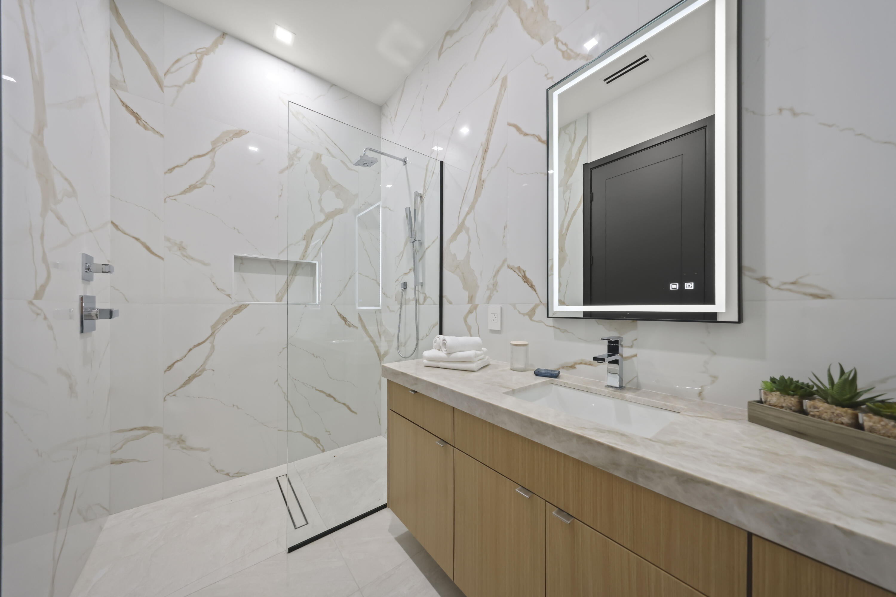PINE TREE ESTATES - Residential