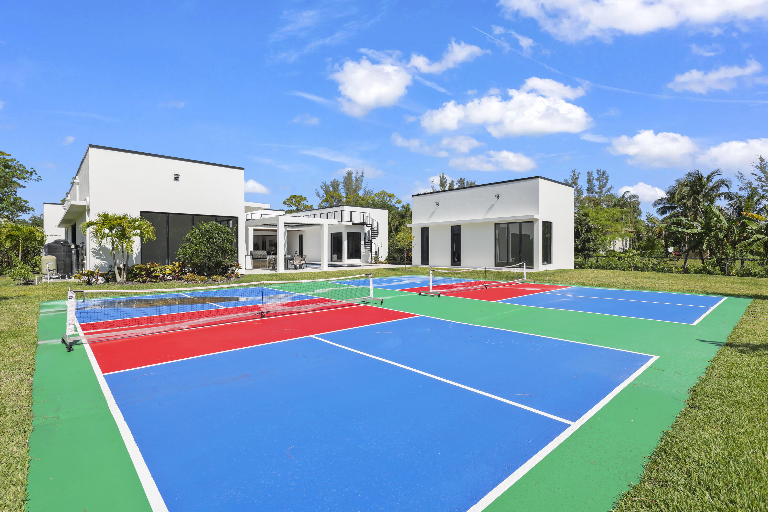 PINE TREE ESTATES - Residential