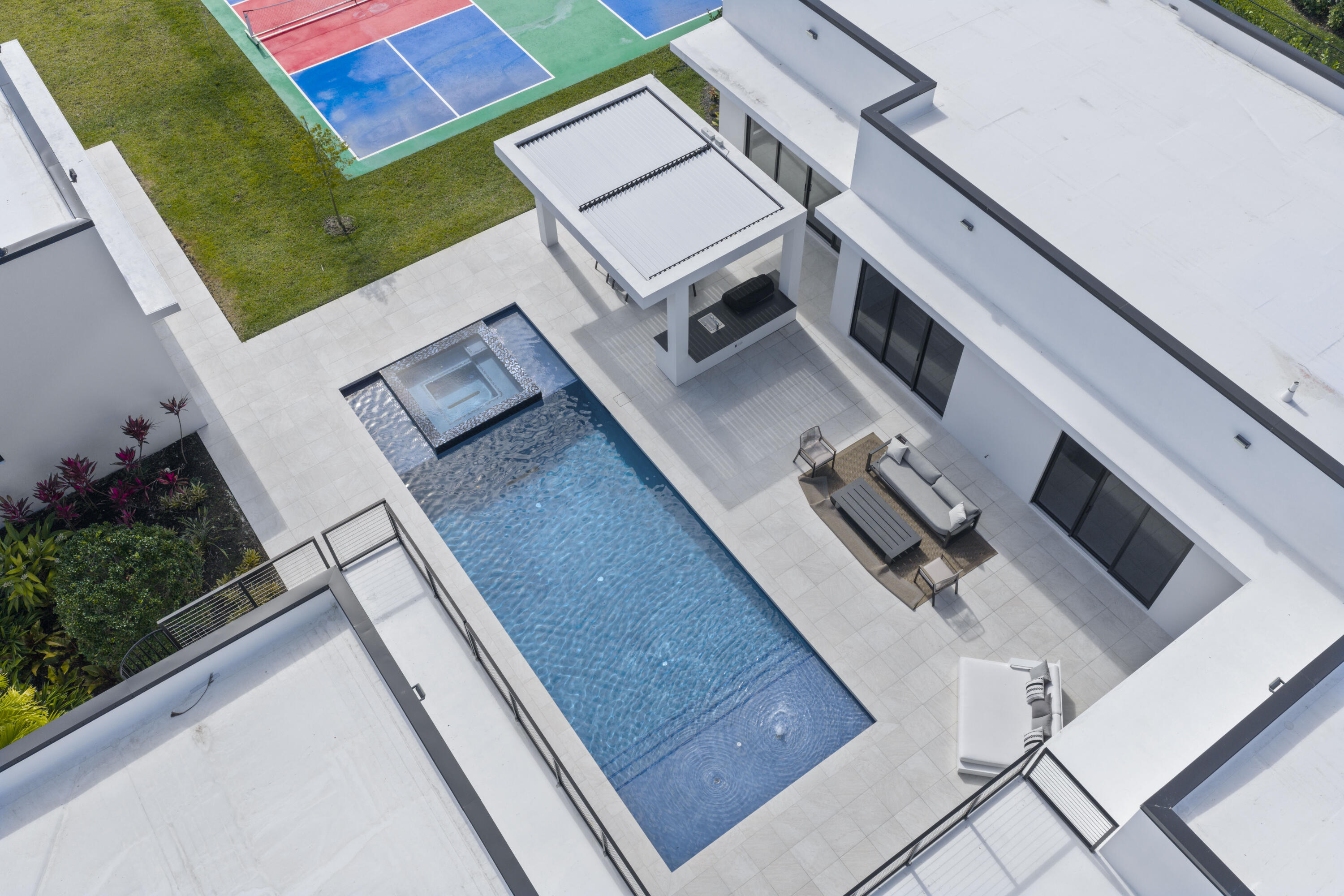 PINE TREE ESTATES - Residential