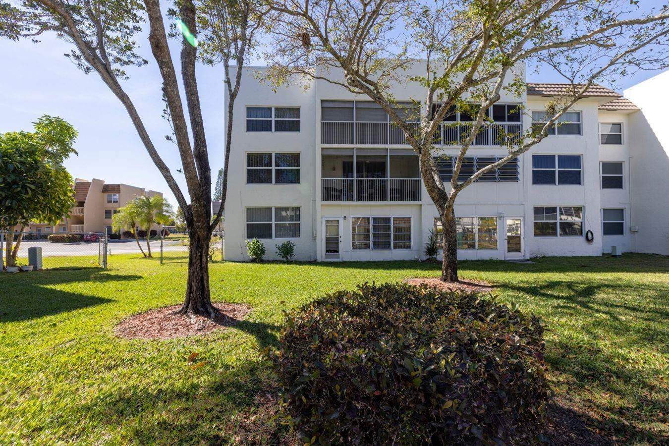 ROYAL PARK GARDENS - Residential