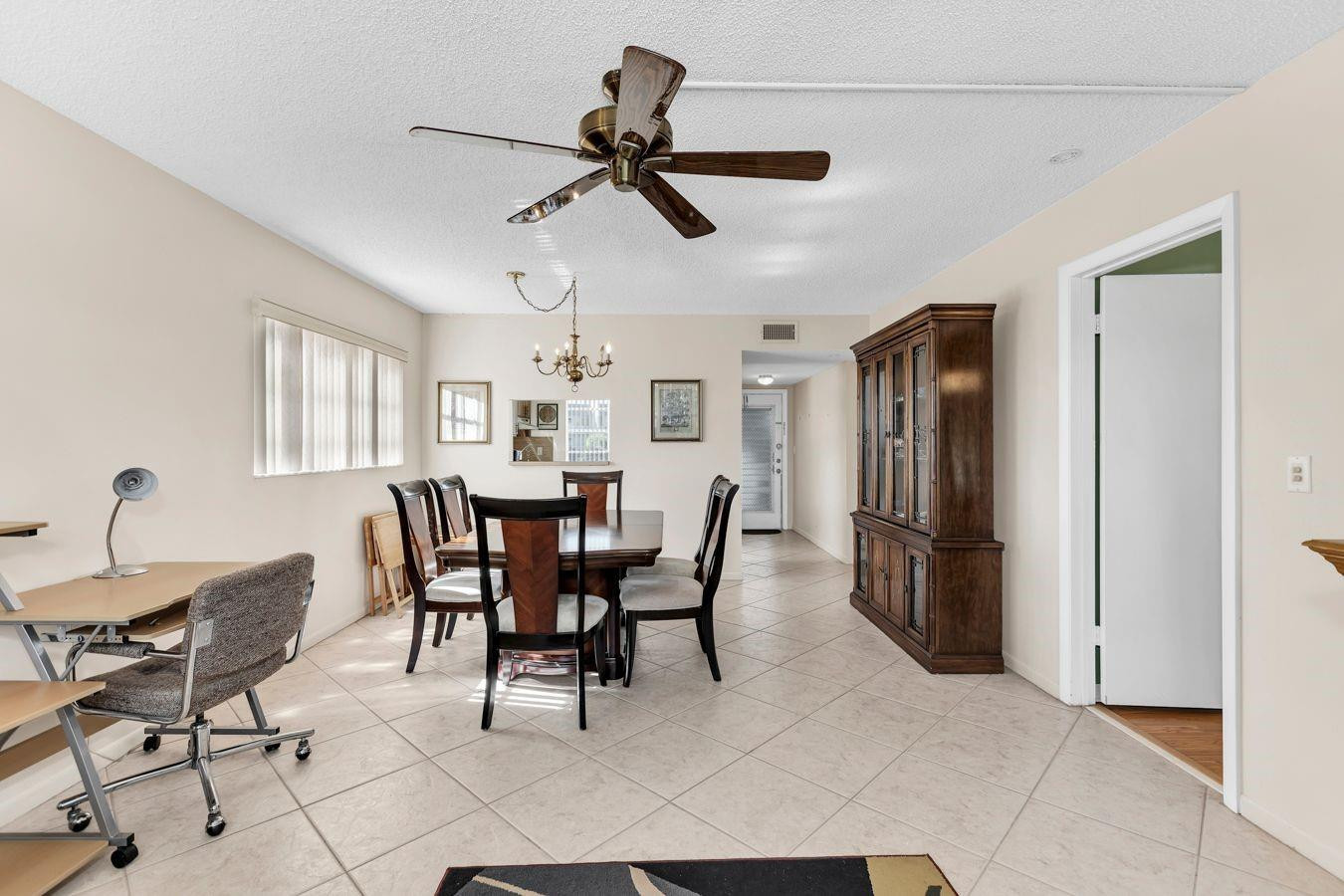 ROYAL PARK GARDENS - Residential