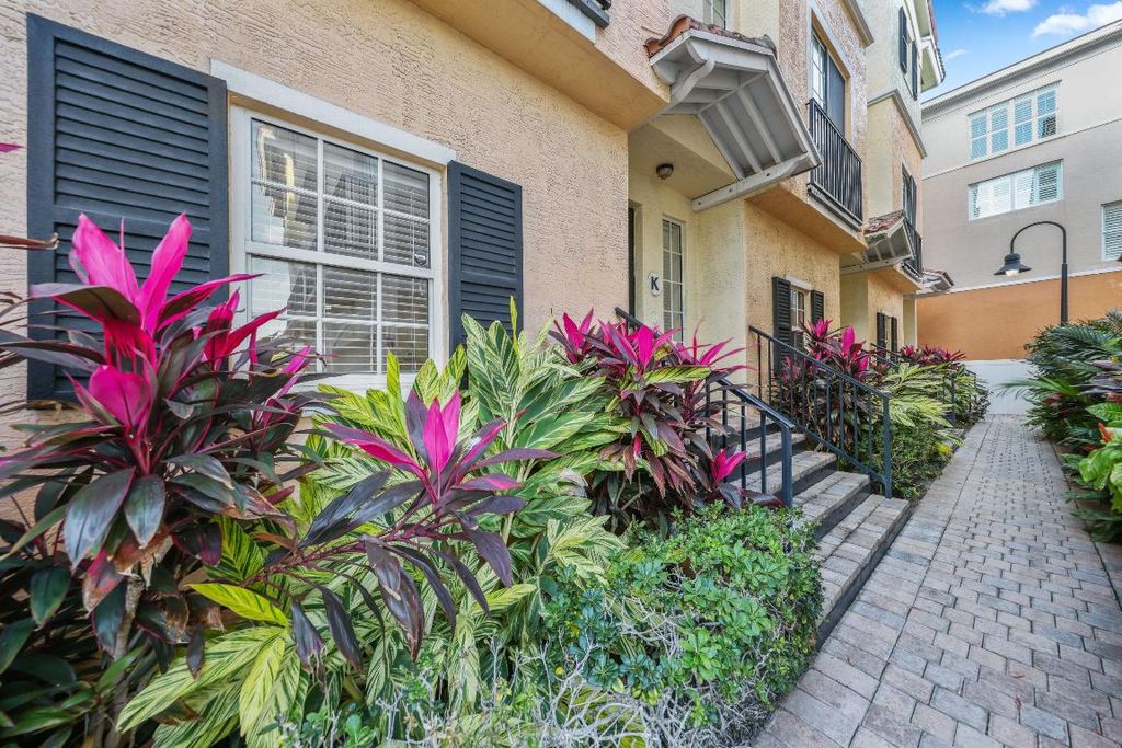Photo of 150 NE 6th Avenue #K, Delray Beach, FL 33483 (MLS # R11115330)