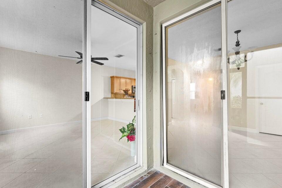 SHOMA VILLAS I AT ROYAL P - Residential Lease