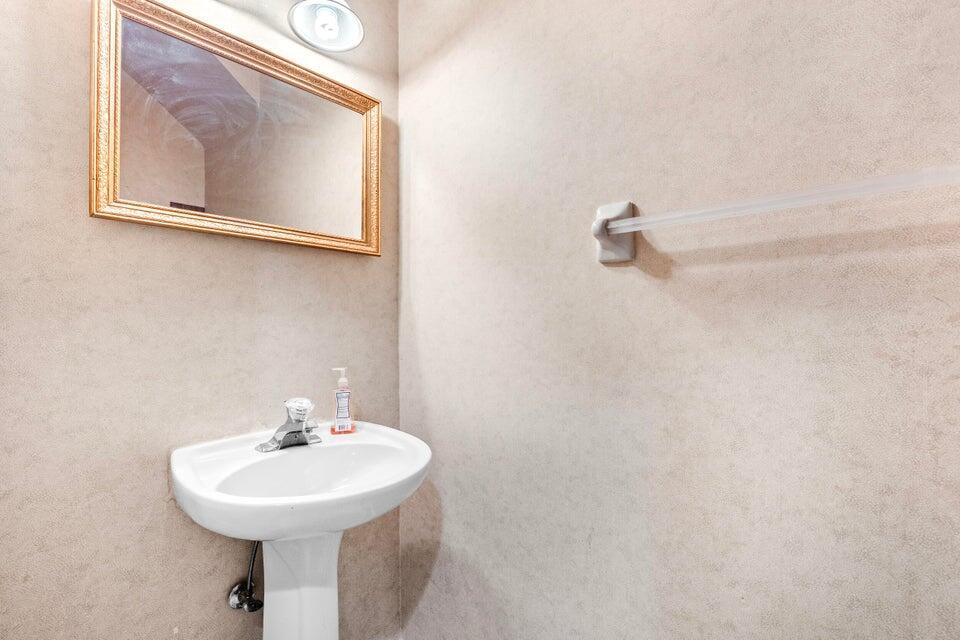 SHOMA VILLAS I AT ROYAL P - Residential Lease