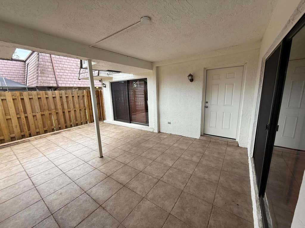 Photo of 7585 Courtyard Run W, Boca Raton, FL 33433 (MLS # R11098795)