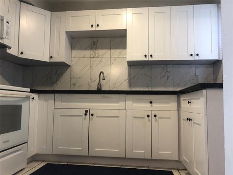 5317 NW 18th Street 2B Fort Lauderdale FL 33313